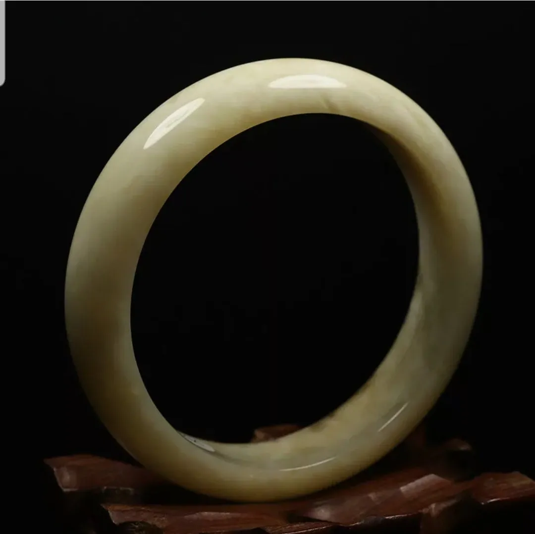 10% OFF- 57/58/59mm Certified Natural Emerald Xiu Jade*A Handcarved Bangle VV6127