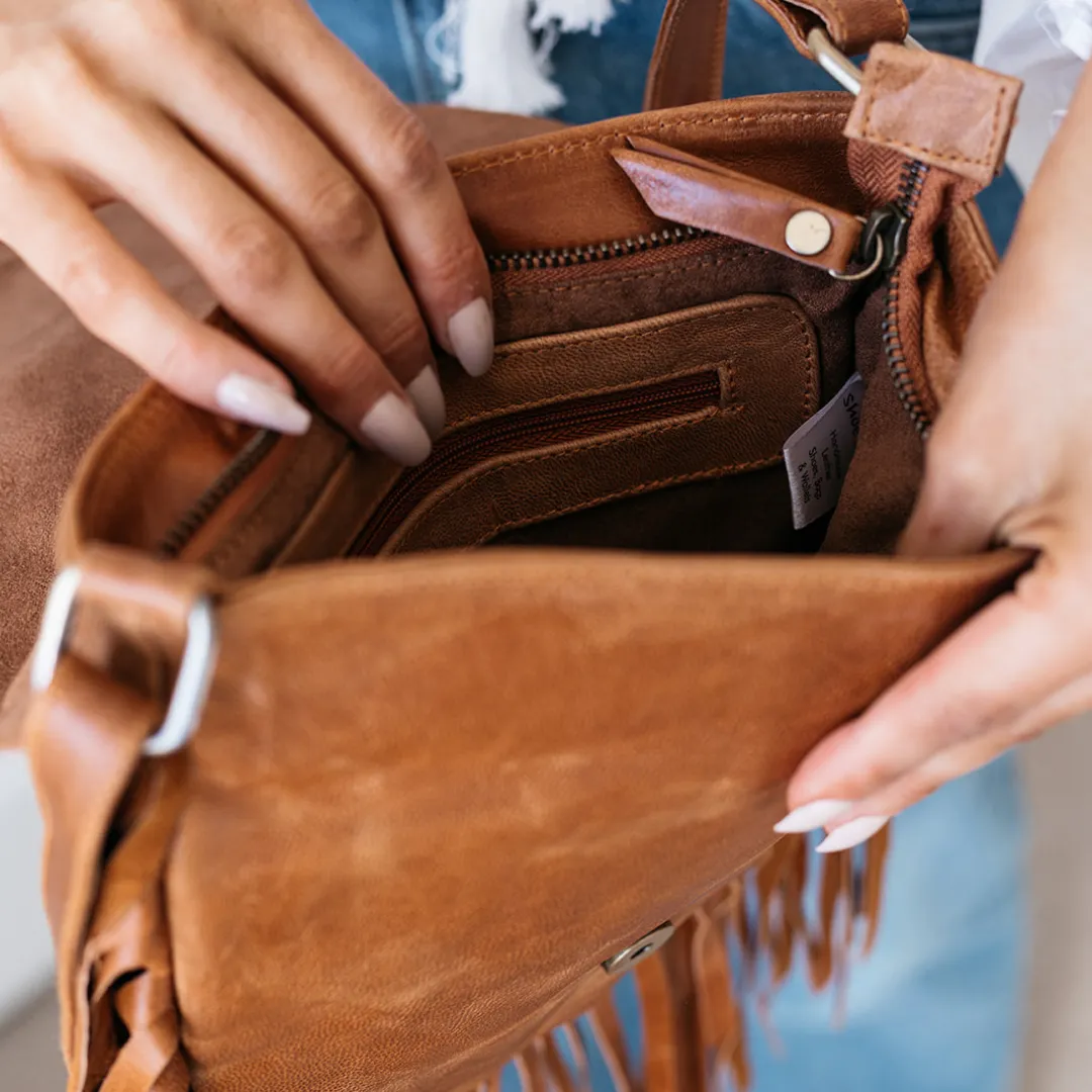 23929 Tahiti Crossbody - Distressed Tan