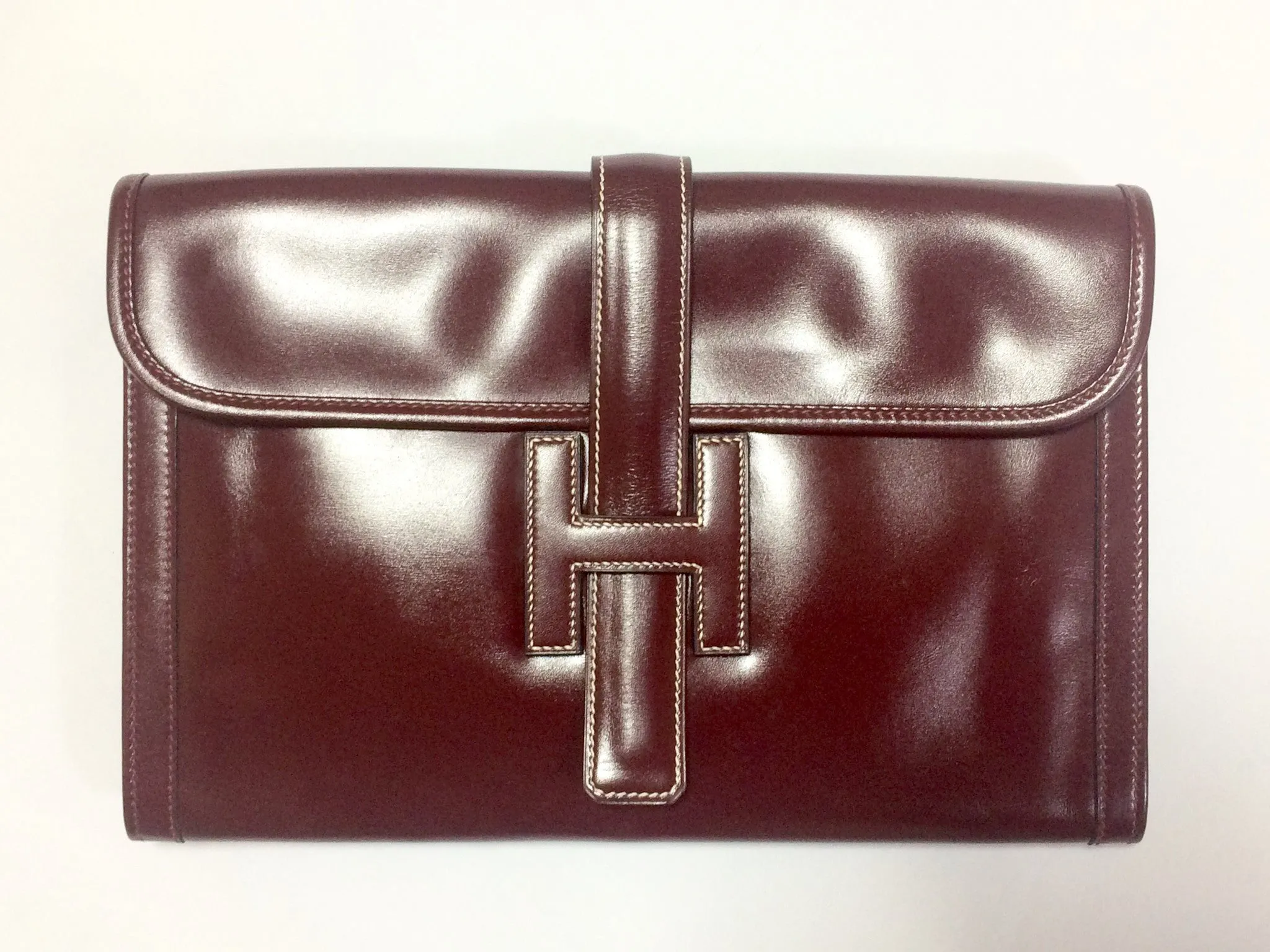 80's vintage HERMES jige, document case, dark wine, bordeaux boxcalf portfolio purse, iPad case. Classic and sophisticated style.