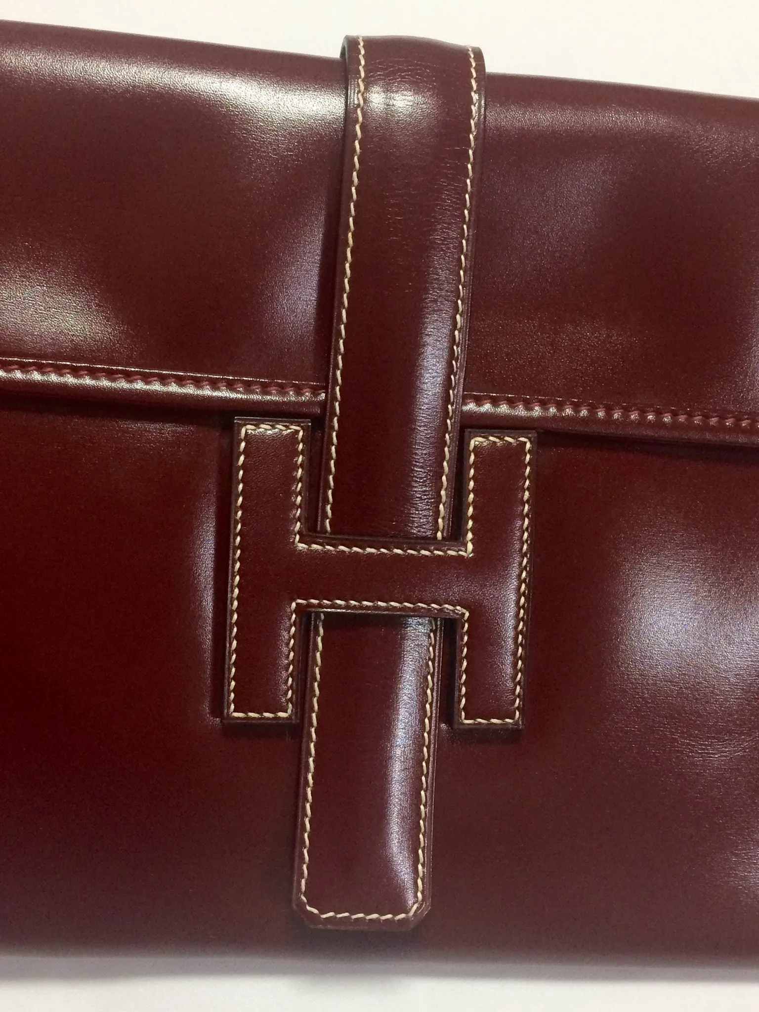 80's vintage HERMES jige, document case, dark wine, bordeaux boxcalf portfolio purse, iPad case. Classic and sophisticated style.