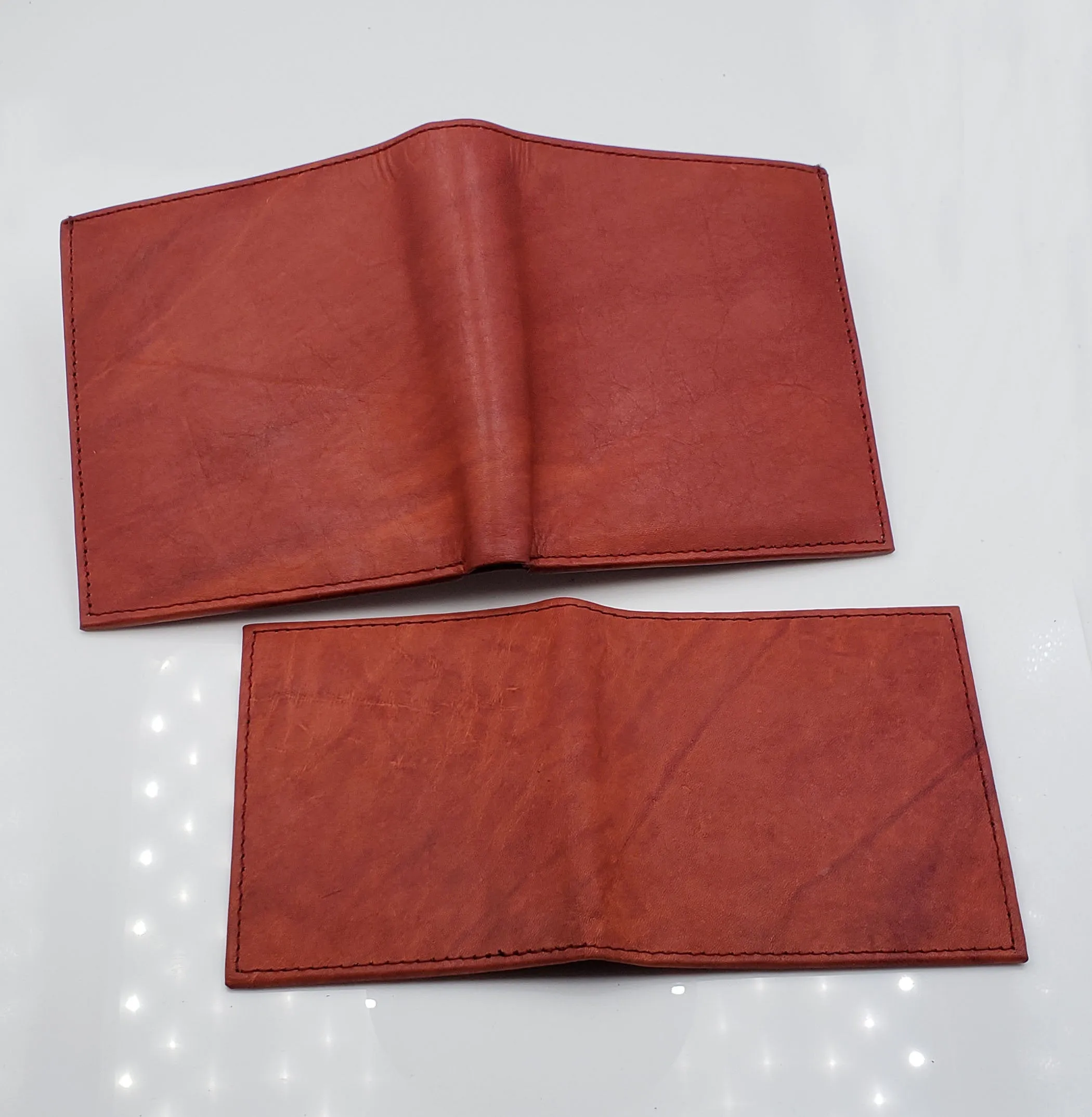 AG Wallets Premium Cowhide Leather Hipster Wallet With Removable Center Flap, Multi Card Holder, 1 ID, 2 Bill Slots