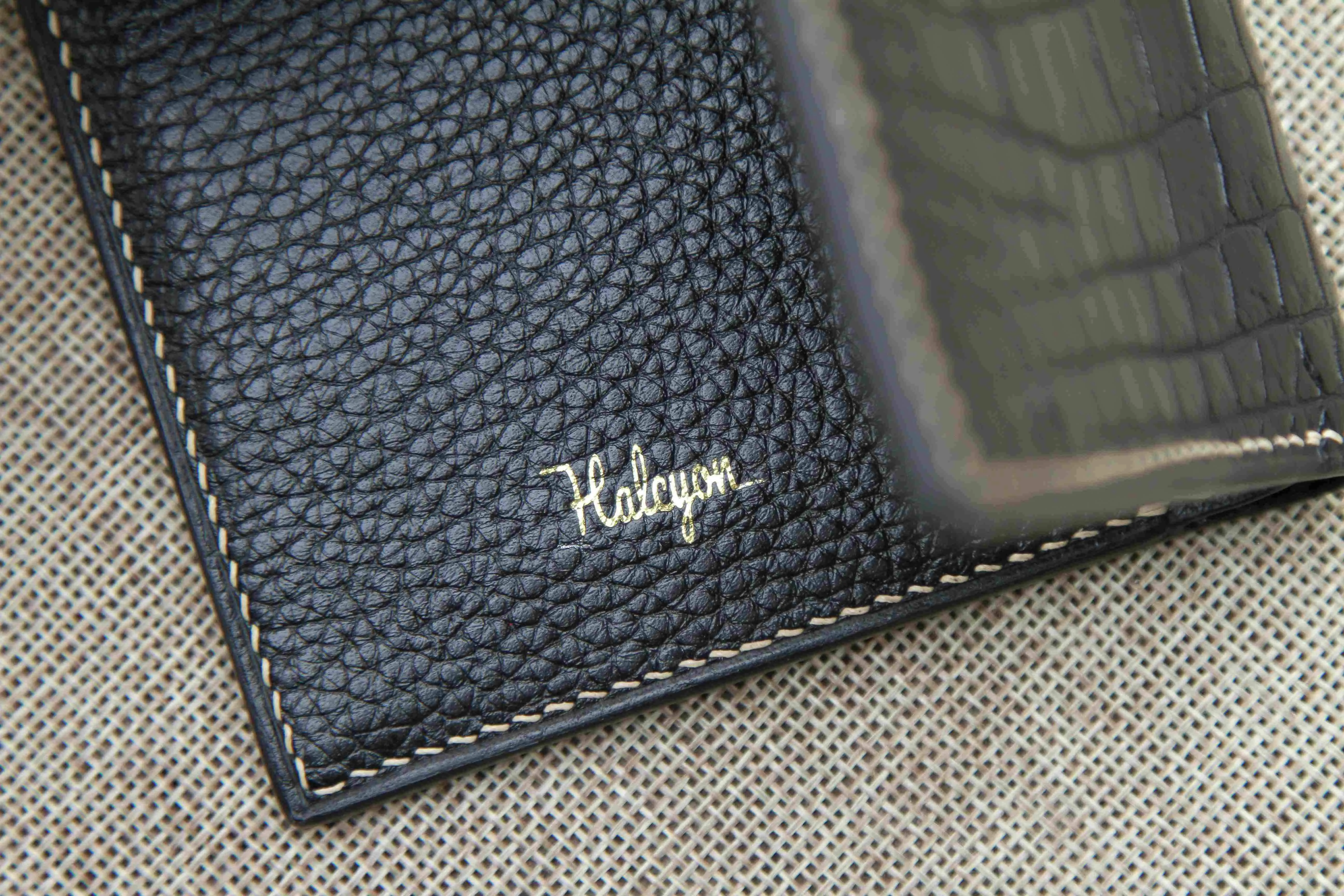Alligator leather bifold wallet mens
