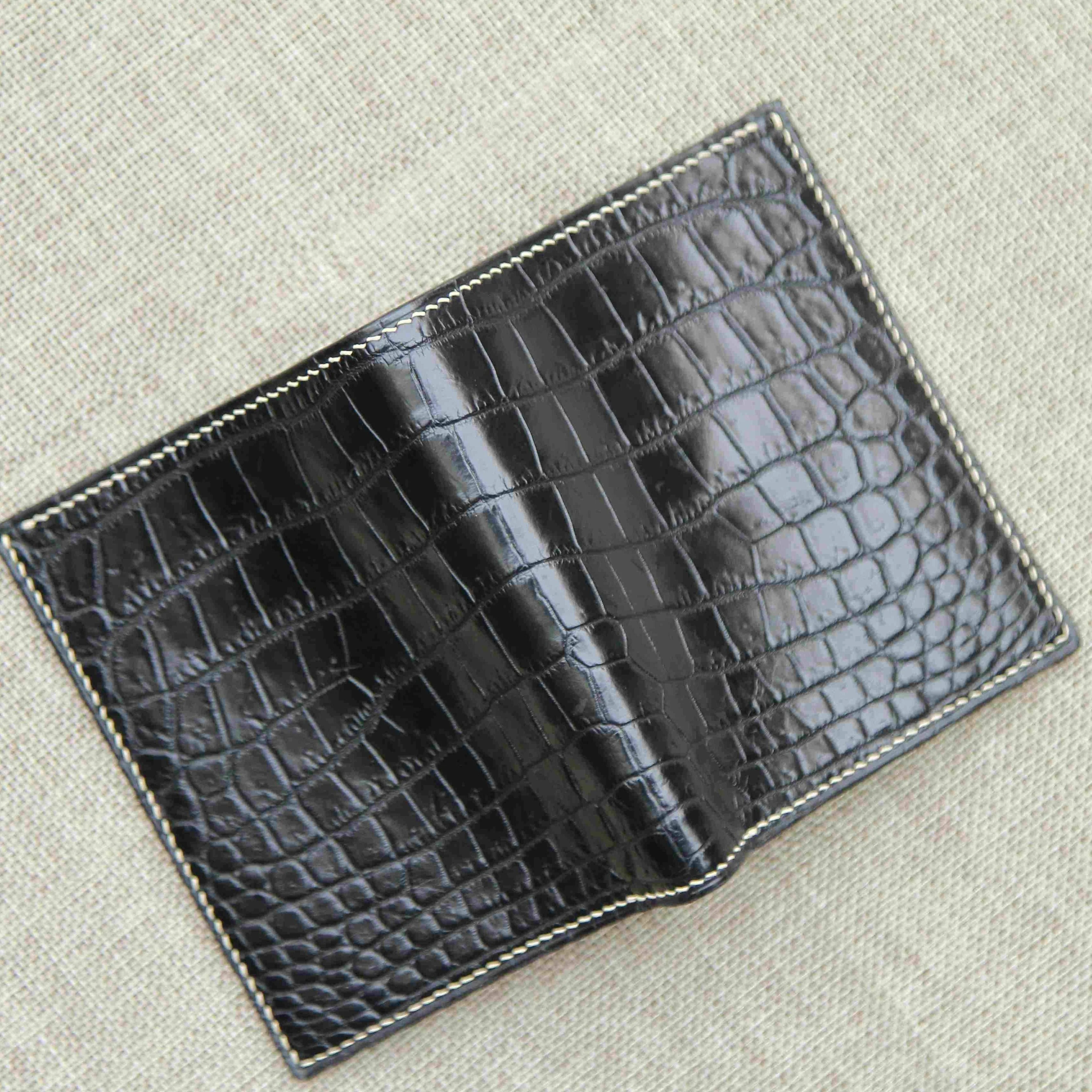 Alligator leather bifold wallet mens