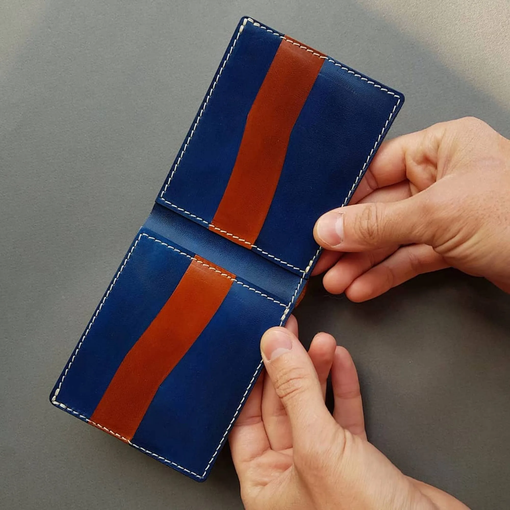 BIFOLD WALLET / BROWN