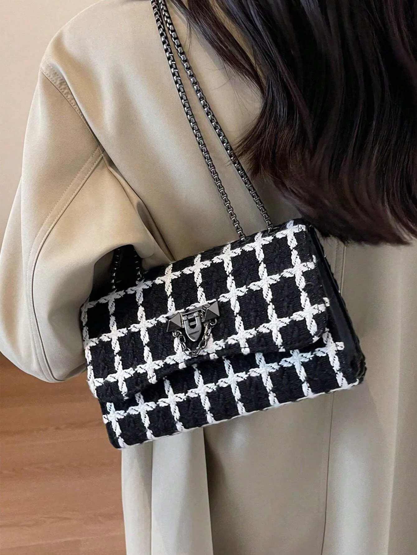 Black And White Houndstooth Shoulder Bag