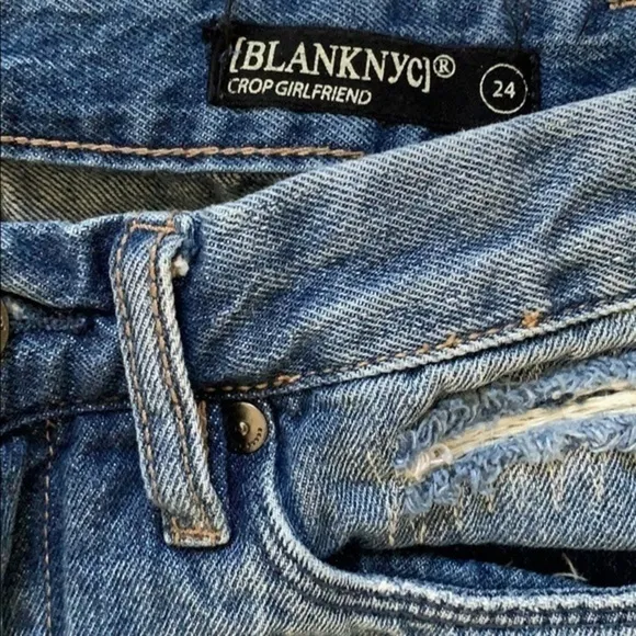 Blank NYC distressed contrast panel jean. Size 24