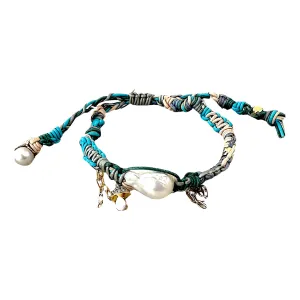 BLUE SKY TRIPPIN BAROQUE PEARL AND GOLD ROCKER LEATHR BRACELET