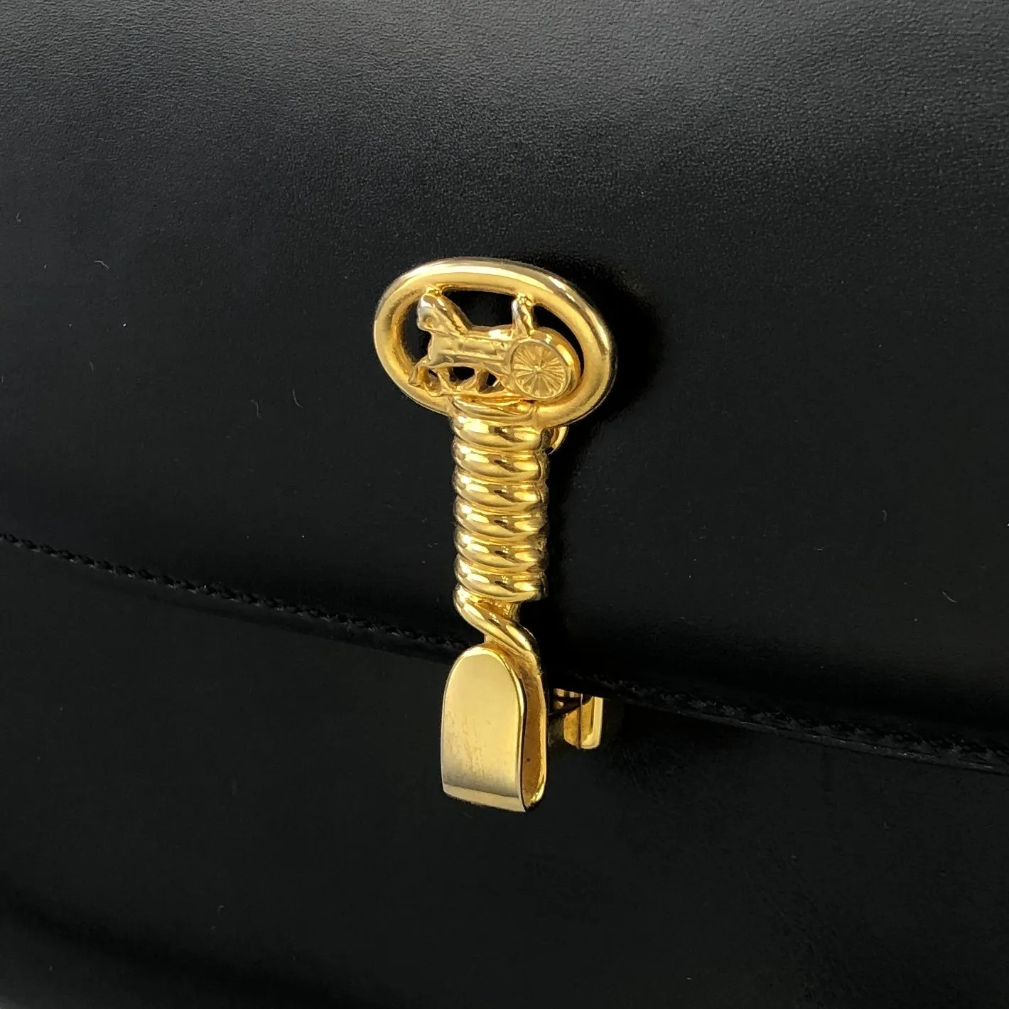 CELINE Twist Horse carriage Crossbody Shoulderbag Black Vintage Old CELINE jhk8y5