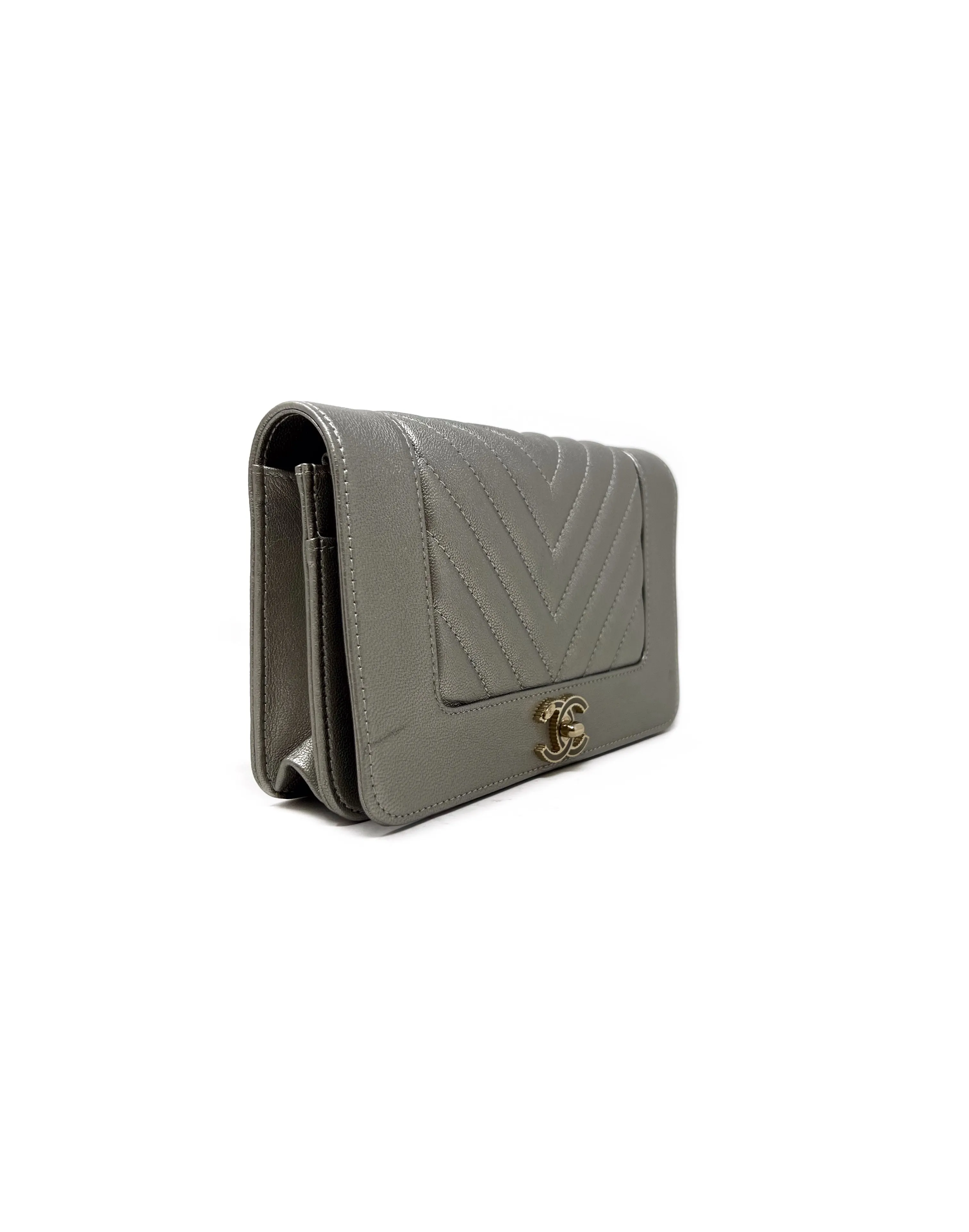 Chanel '17-'18 'Mademoiselle Vintage' Chevron WOC