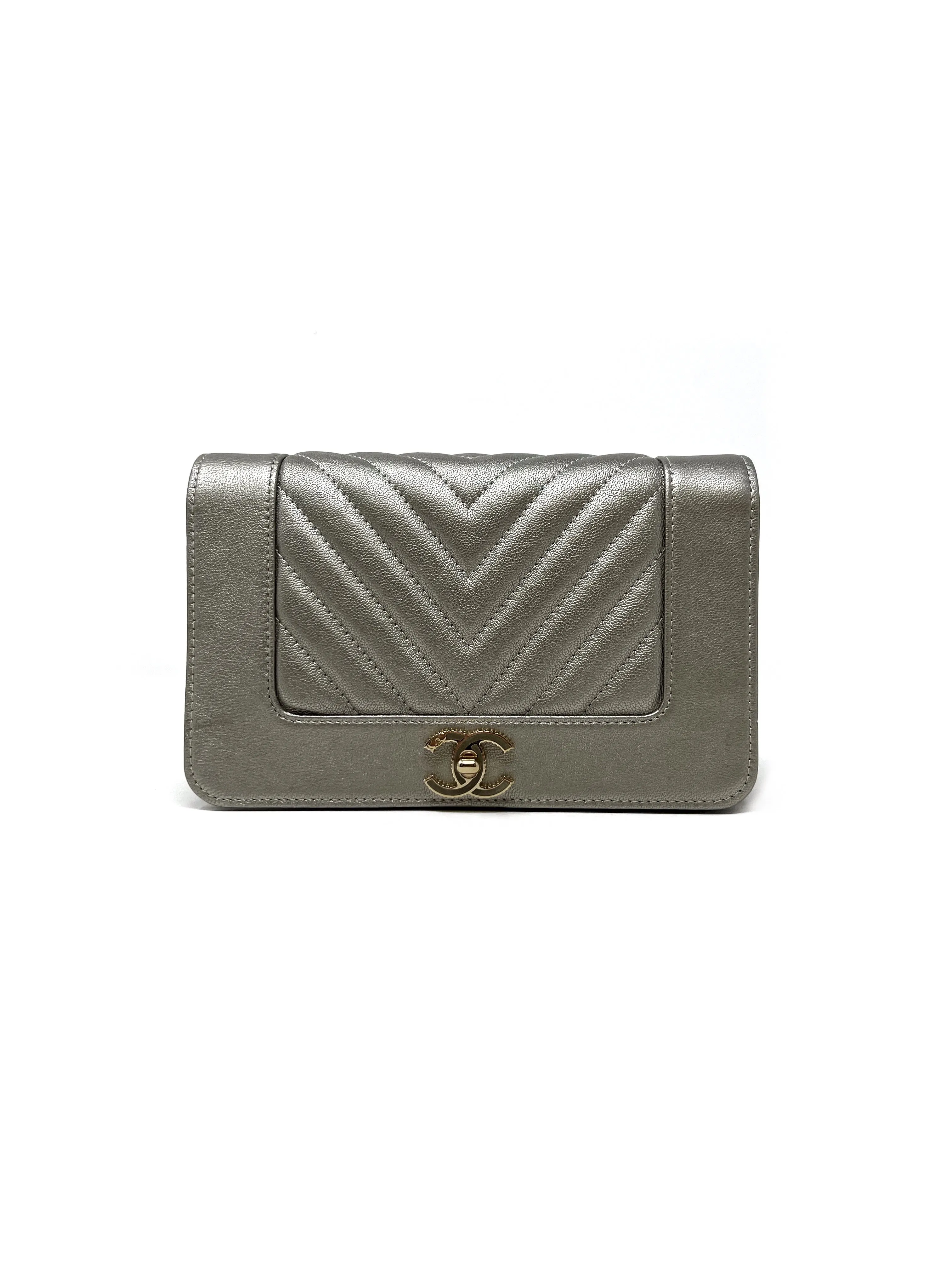 Chanel '17-'18 'Mademoiselle Vintage' Chevron WOC