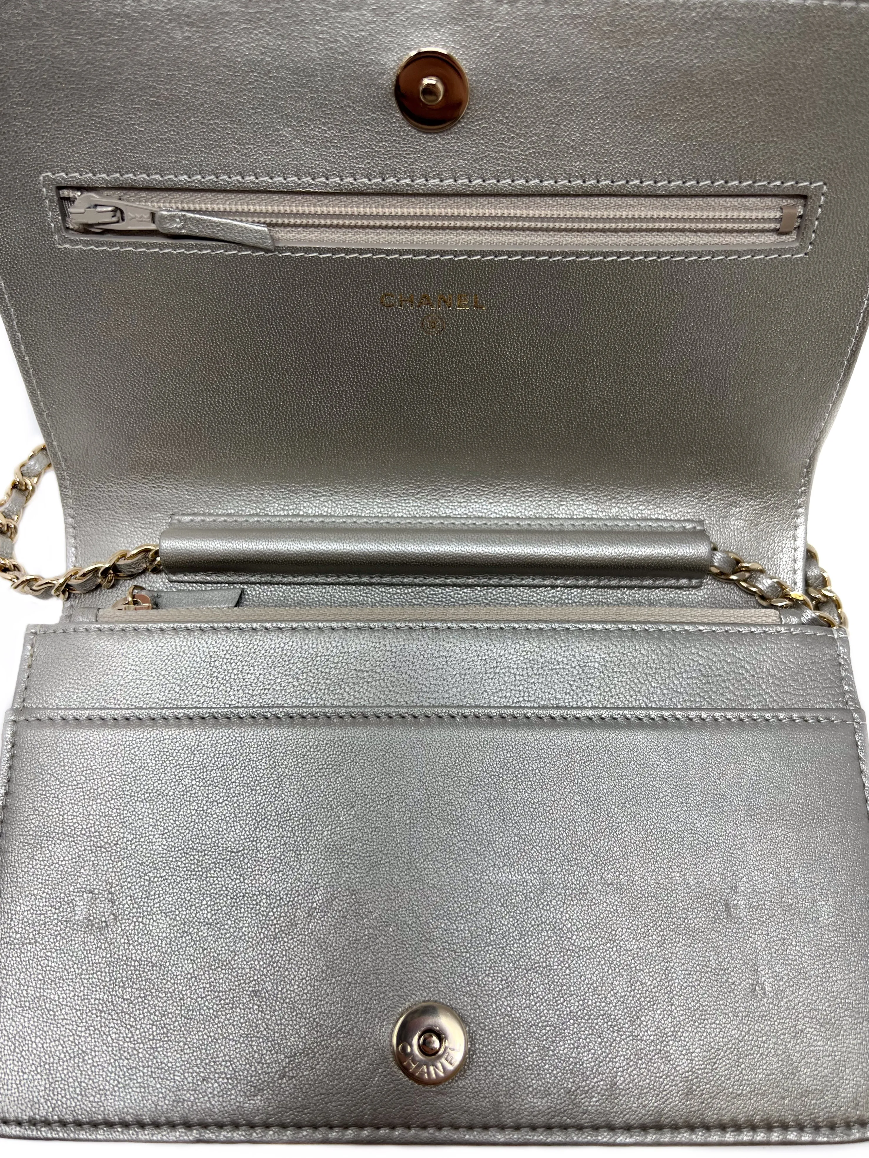 Chanel '17-'18 'Mademoiselle Vintage' Chevron WOC