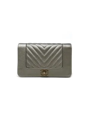 Chanel '17-'18 'Mademoiselle Vintage' Chevron WOC