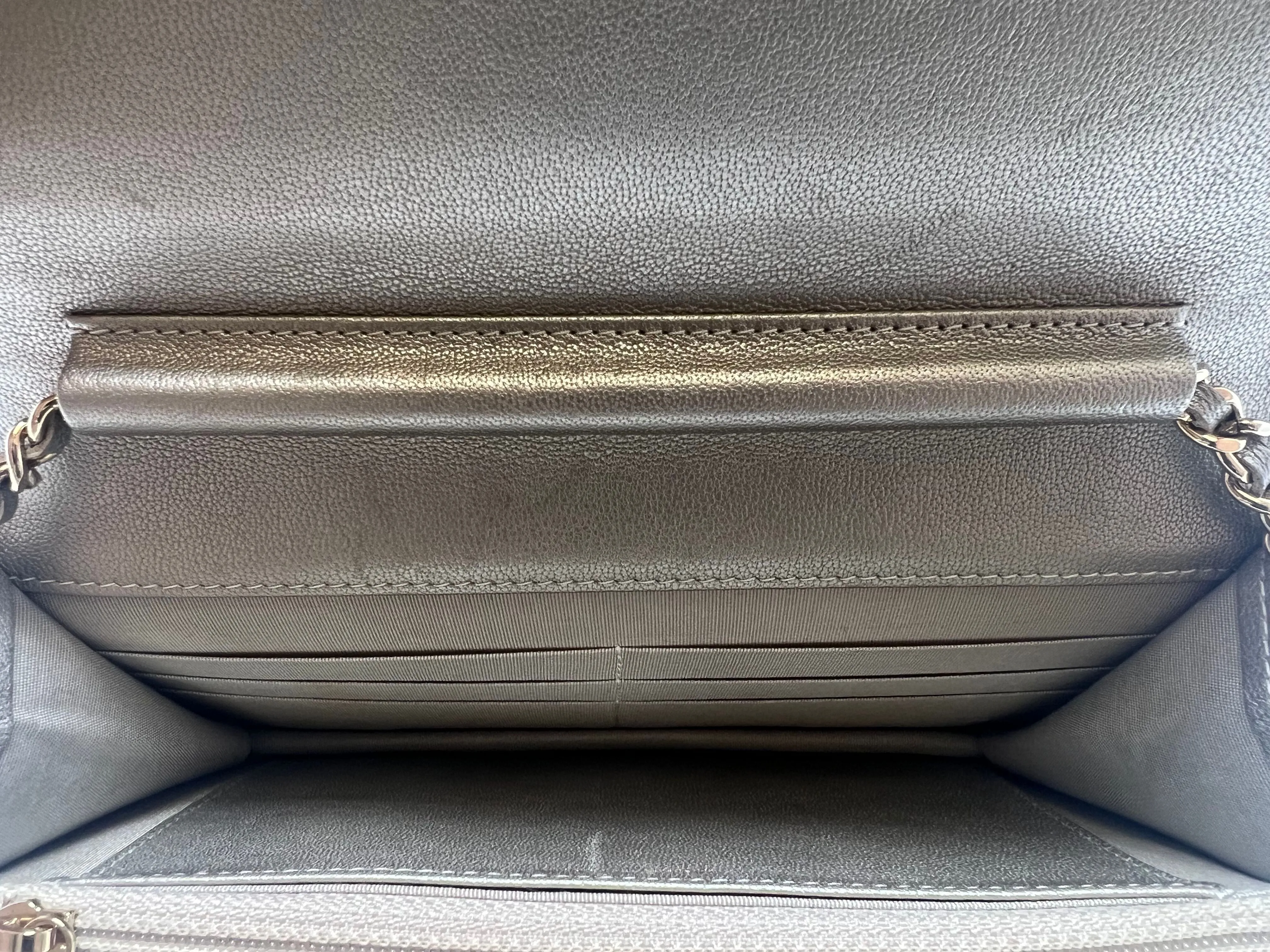 Chanel '17-'18 'Mademoiselle Vintage' Chevron WOC