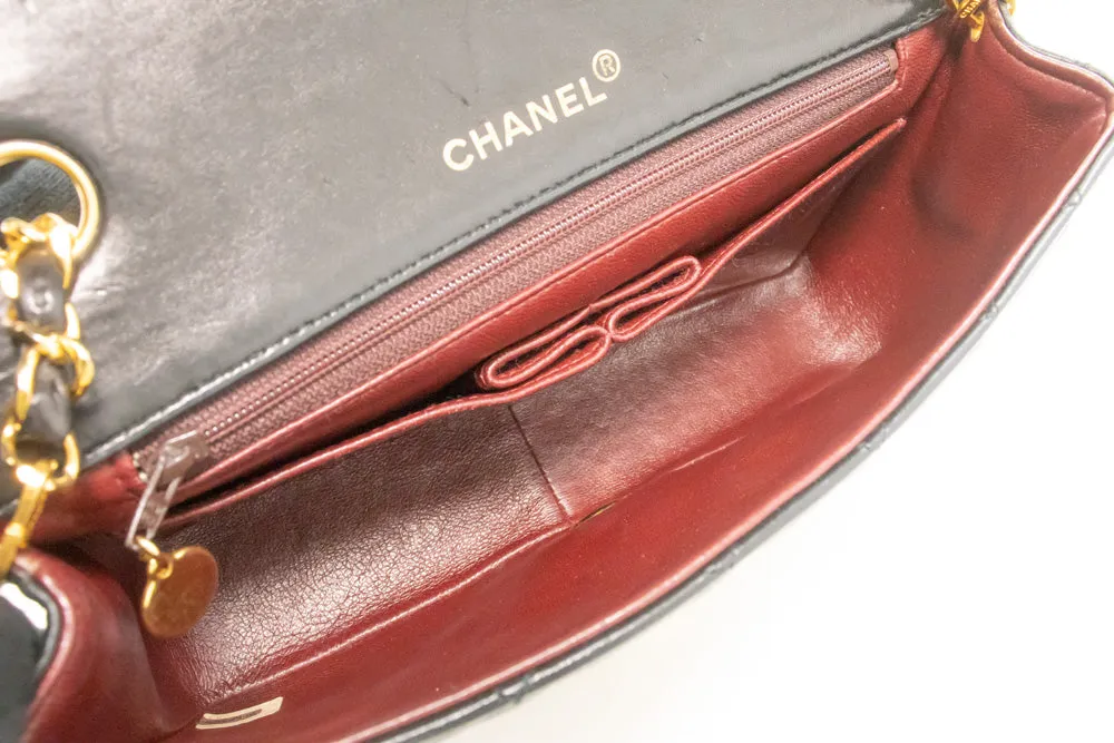 CHANEL Full Flap Chain Shoulder Bag Crossbody Black Quilted Lamb n22