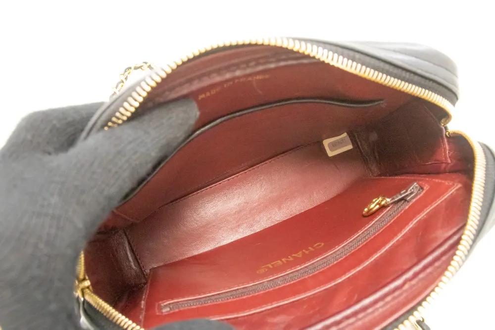 CHANEL Small Chain Shoulder Bag Black Lambskin Leather Zipper m63