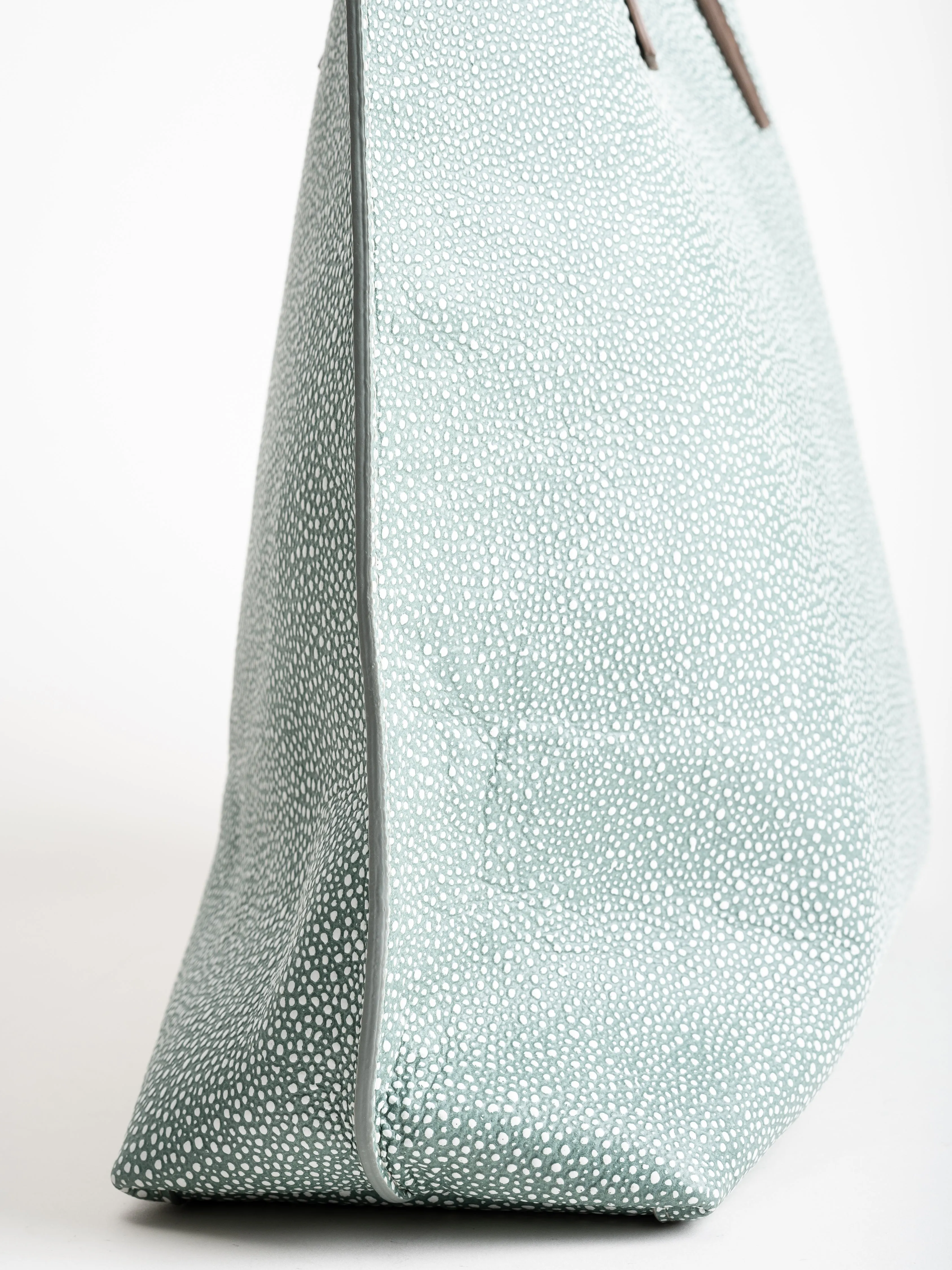 classic shopper - azure shagreen