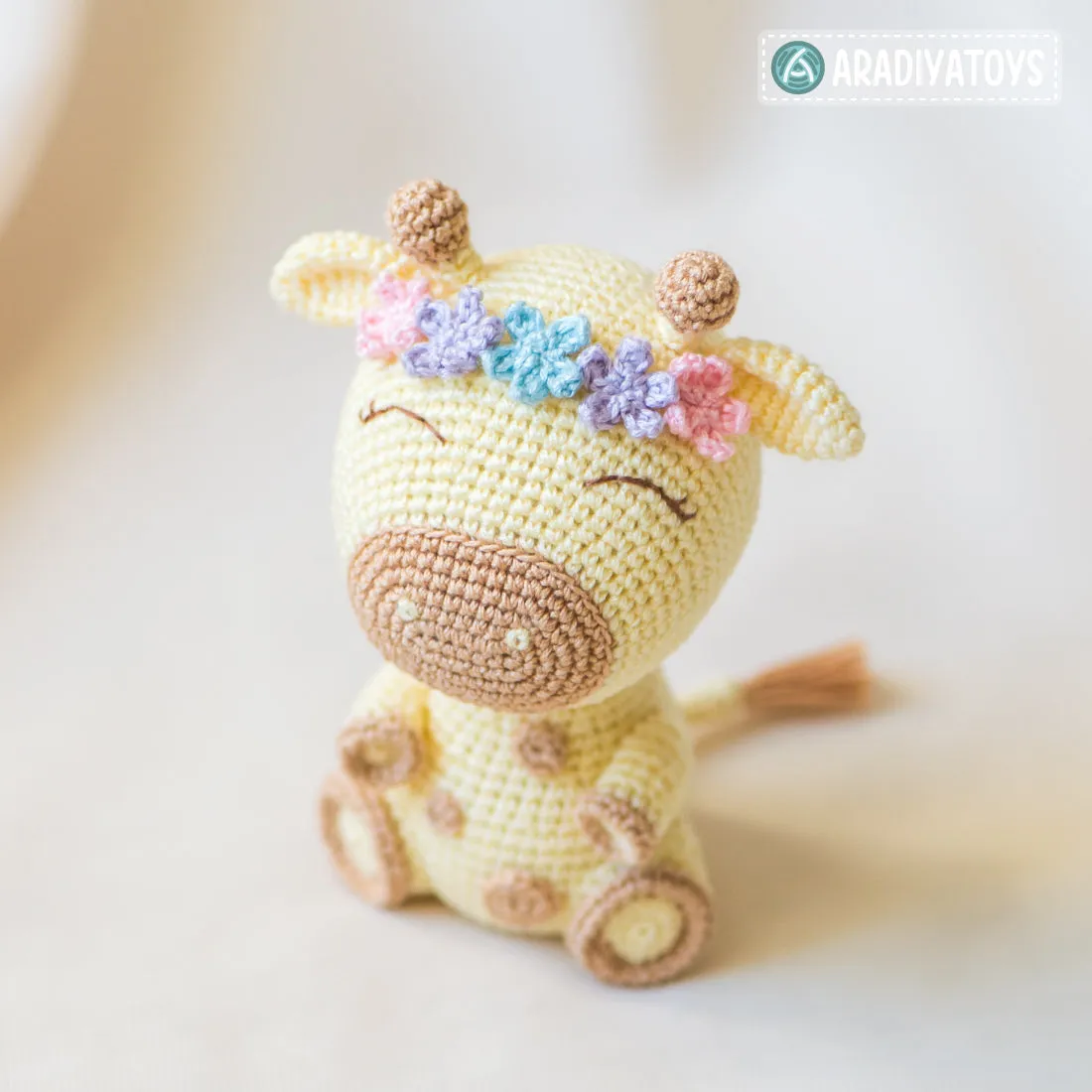 Crochet Pattern of Giraffe Ellie from "AradiyaToys Design" (Amigurumi tutorial PDF file) / cute giraffe crochet pattern by AradiyaToys
