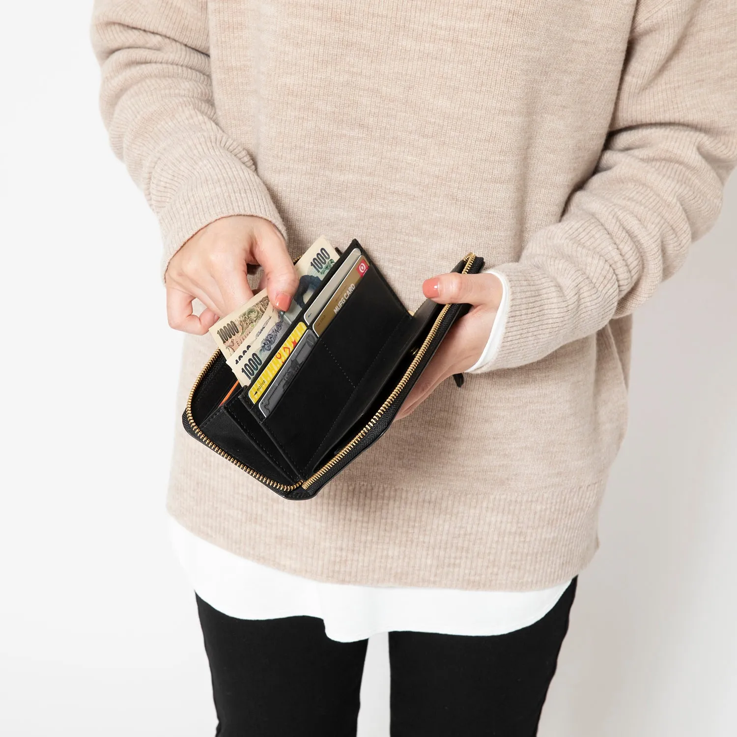CRONY. | クルニー　Long Round Zip Wallet