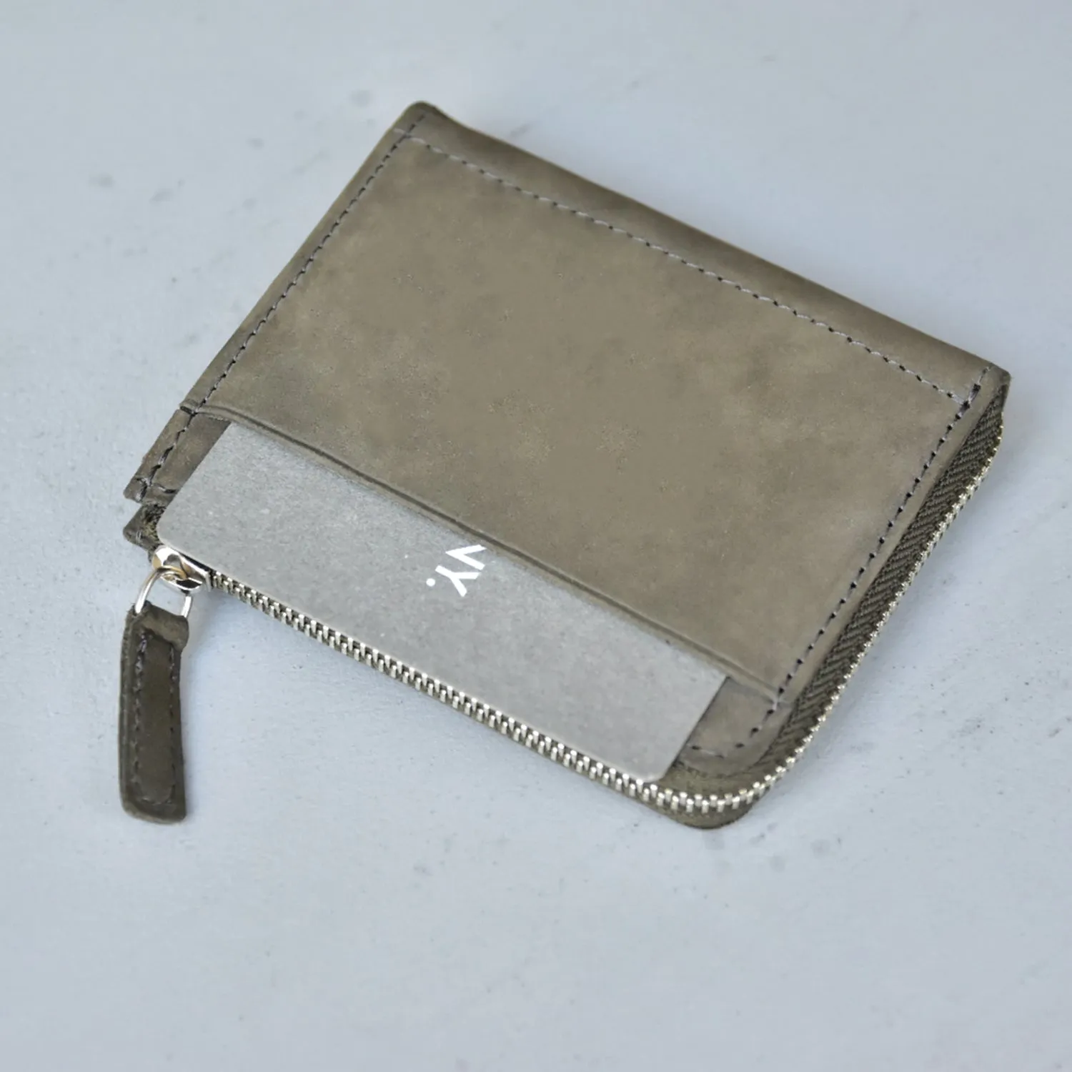 CRONY. | クルニー　【TATUM】Half Zip Wallet Small