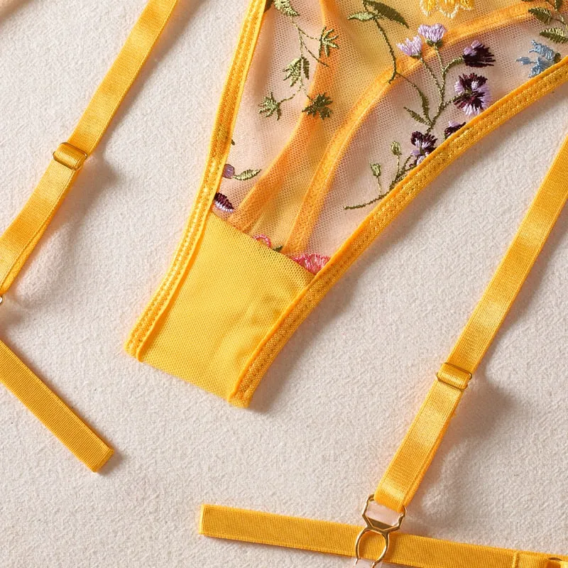 Daphne | 3-Piece French Lingerie Set