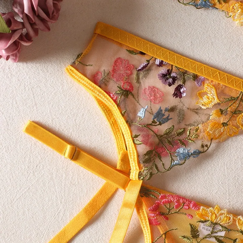 Dara | 3-Piece Lingerie Set