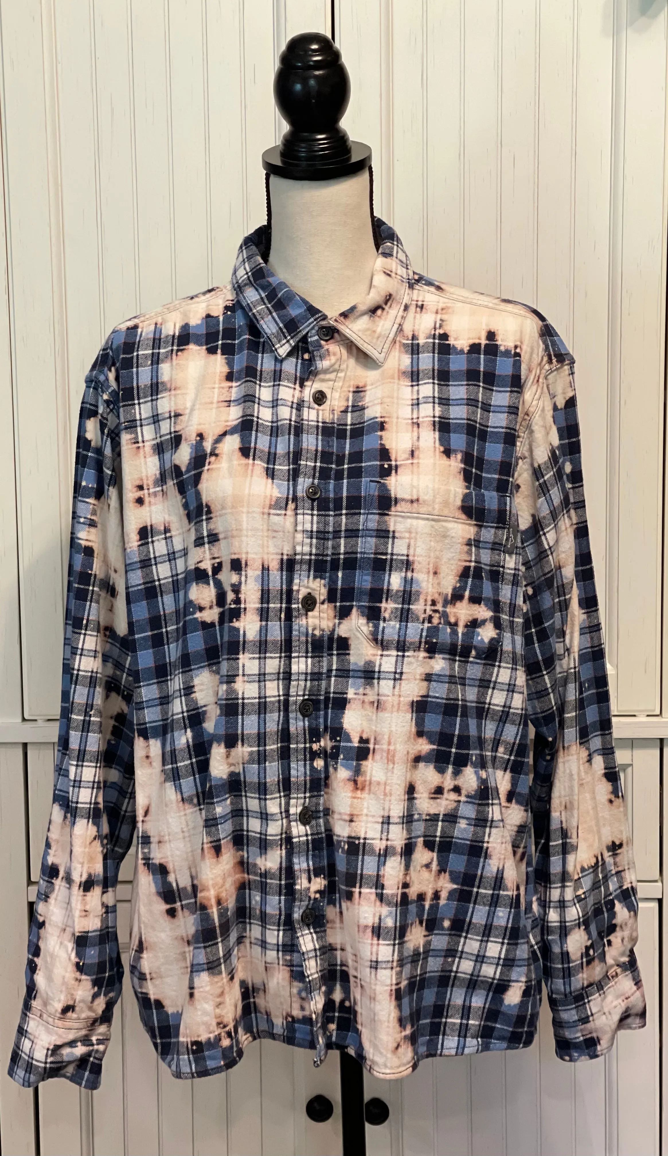 Dorothy Distressed Flannel ~ Unisex Size 2XL