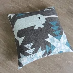 Elizabeth Hartman - North Stars - Animal Quilt Sampler & Pillow Pattern
