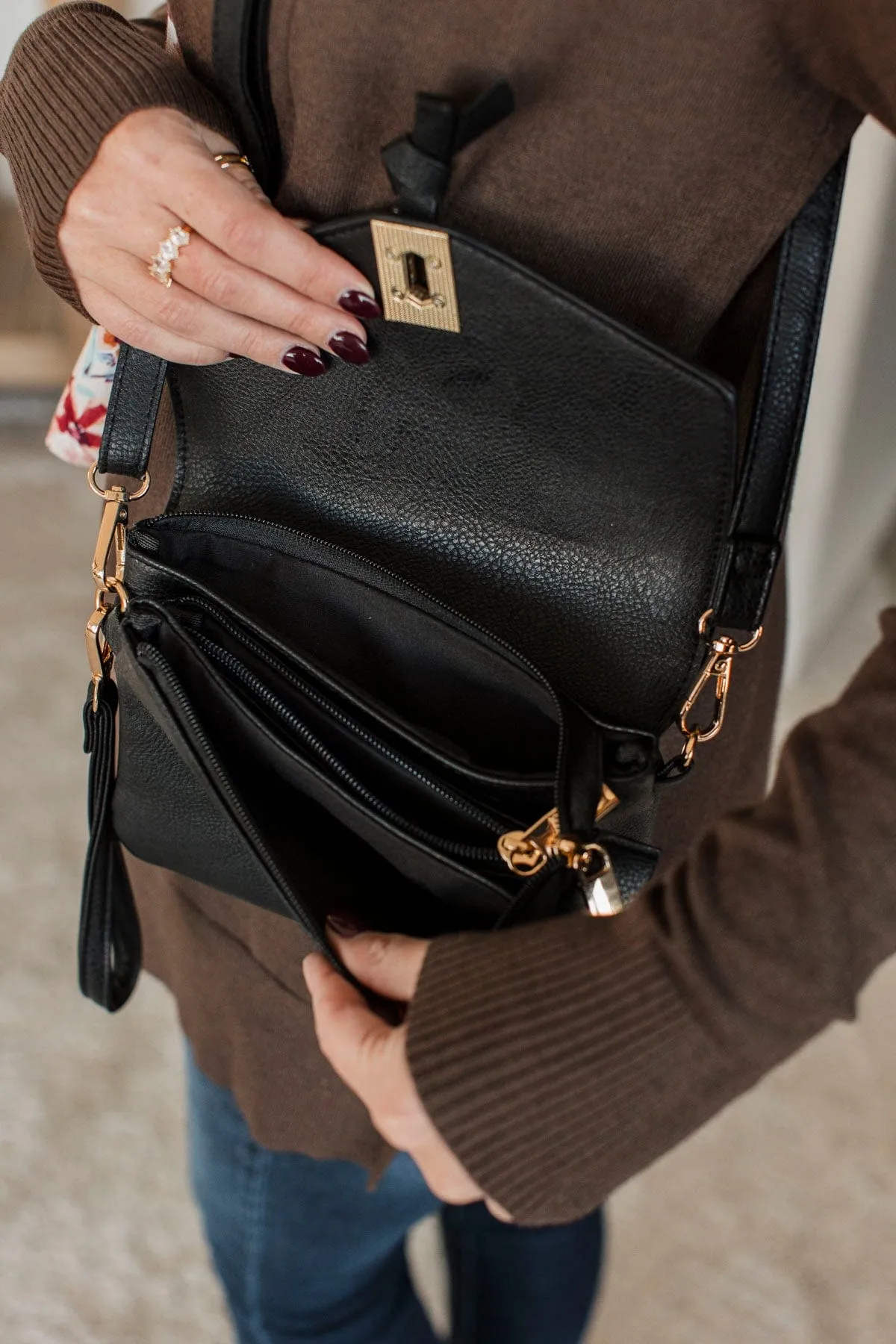 Epitome of Beauty Crossbody Purse- Black