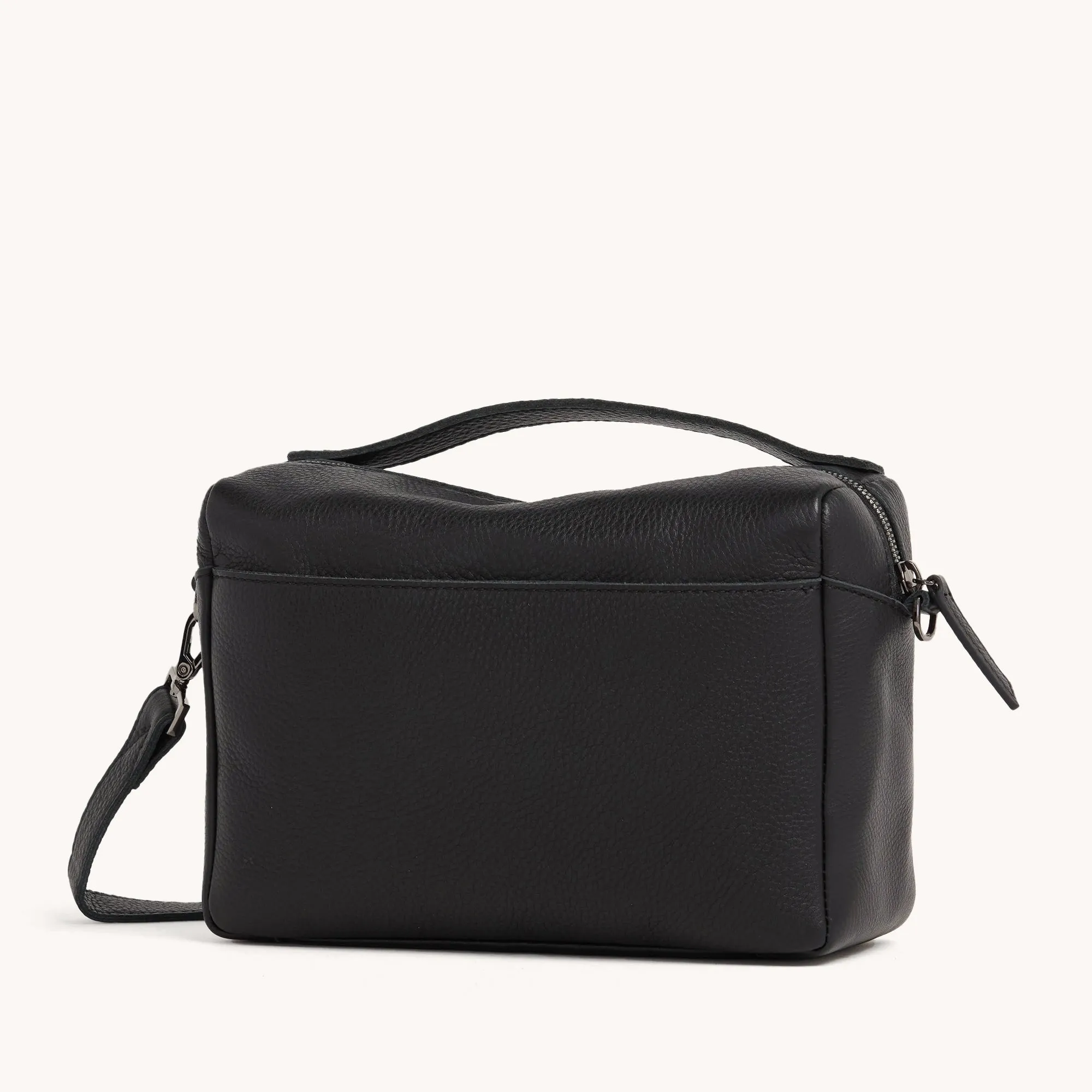 Evan Crossbody | Black/Gunmetal | Med