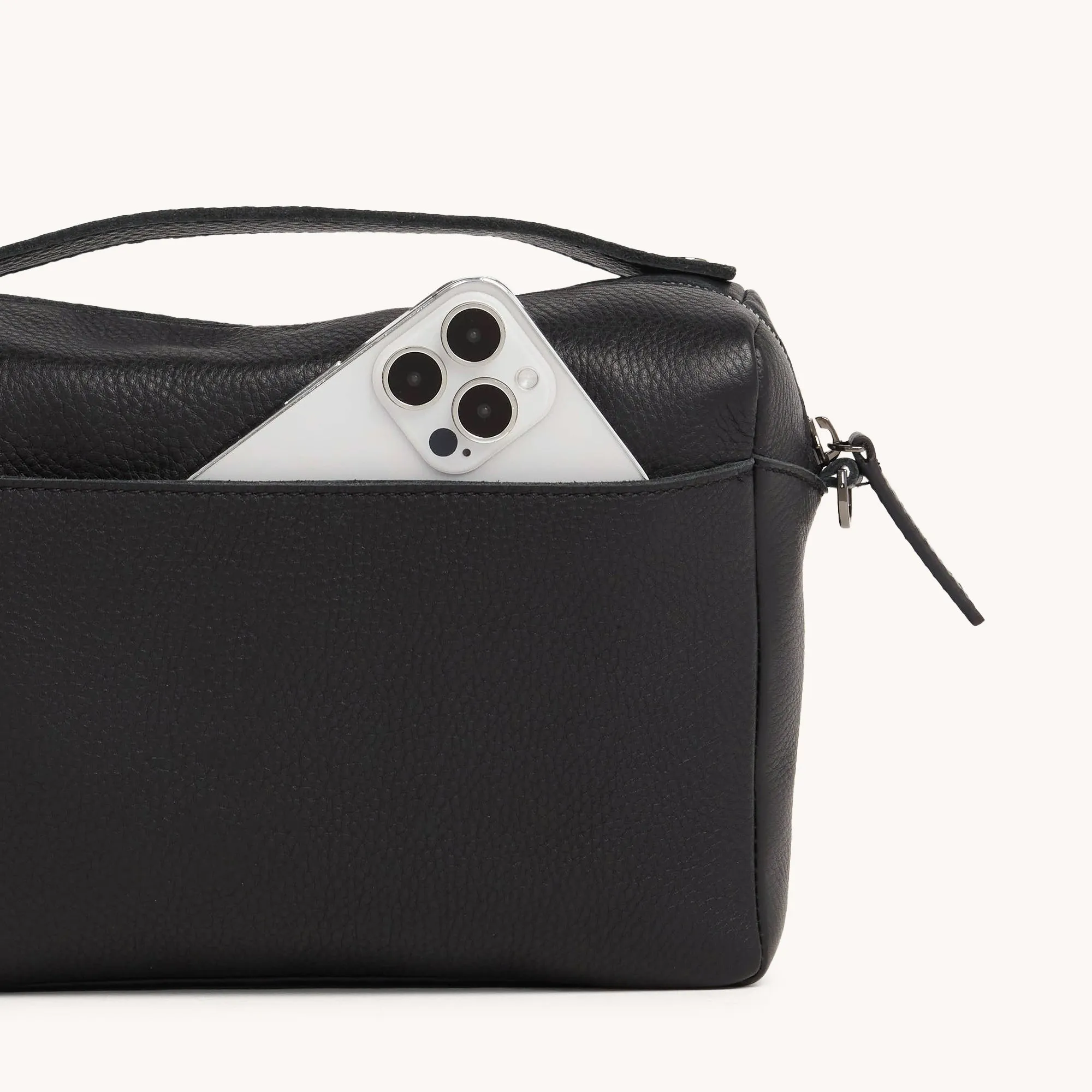 Evan Crossbody | Black/Gunmetal | Med