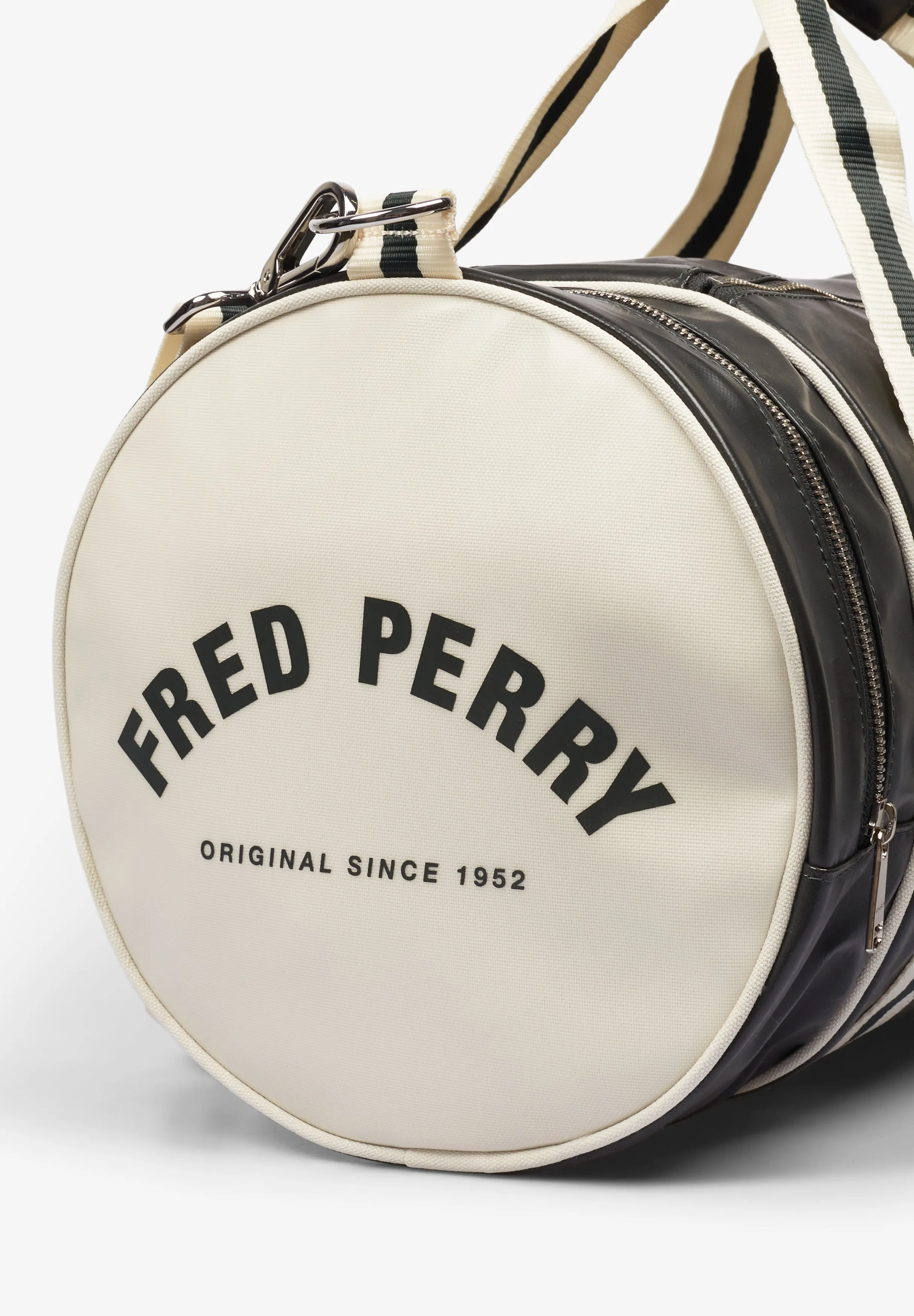 FRED PERRY | CLASSIC BARREL BAG