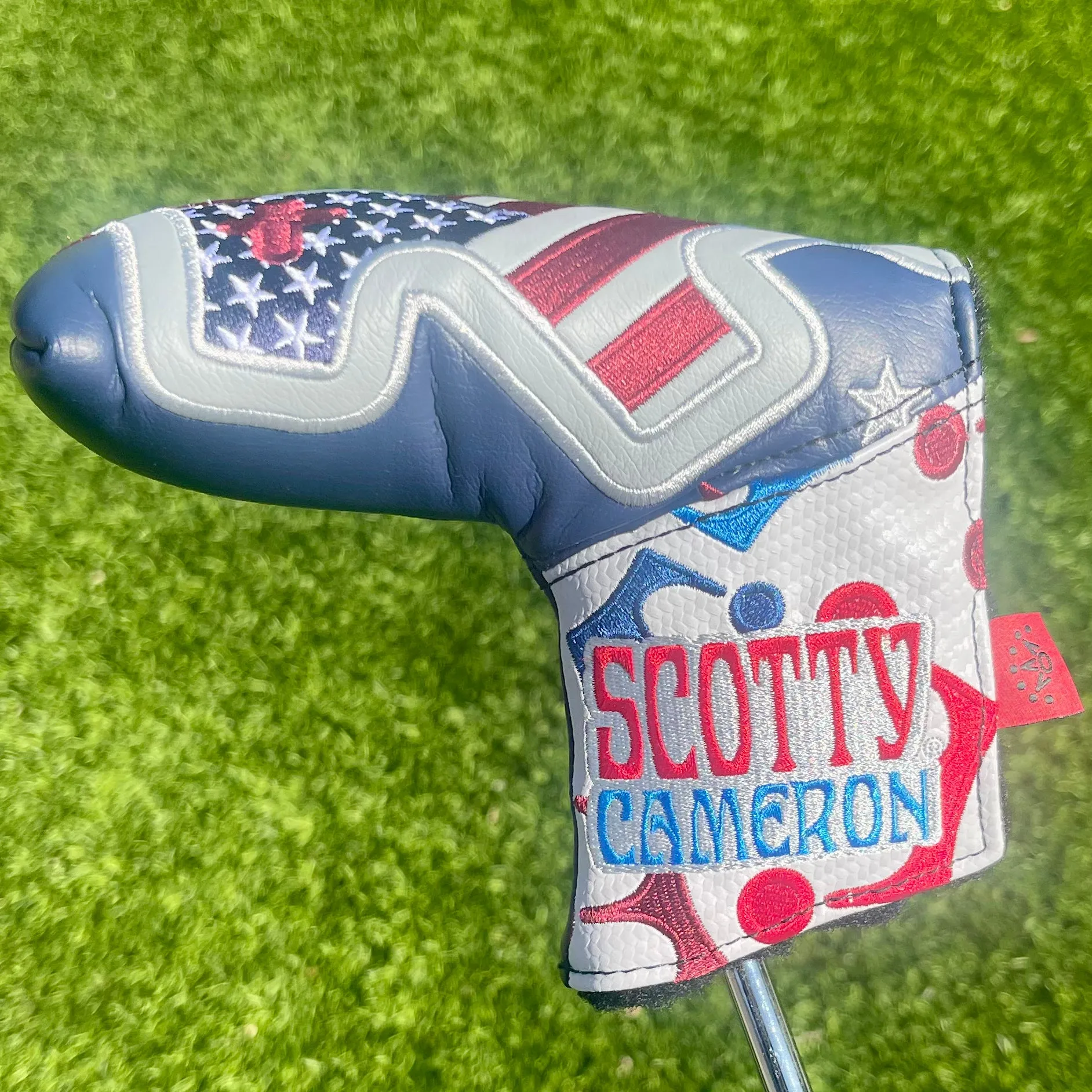 Gallery Release Patchwork Blade Headcover - Vegas/Crowns/USA Bulldog