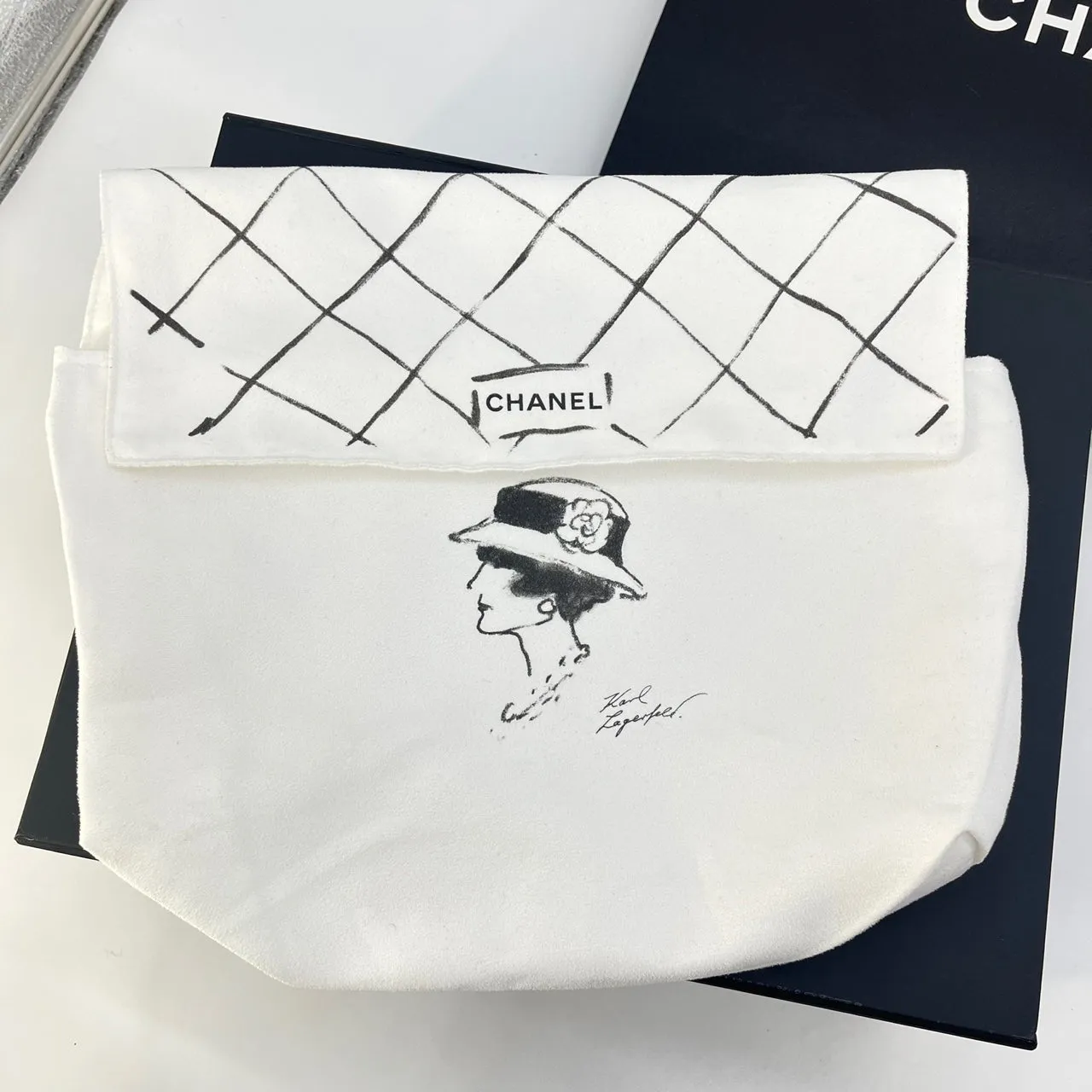Guarantee authentic Chanel Classic Medium Quilted Caviar Double Flap Gold Hardware Chain Shoulder Bag/Beige