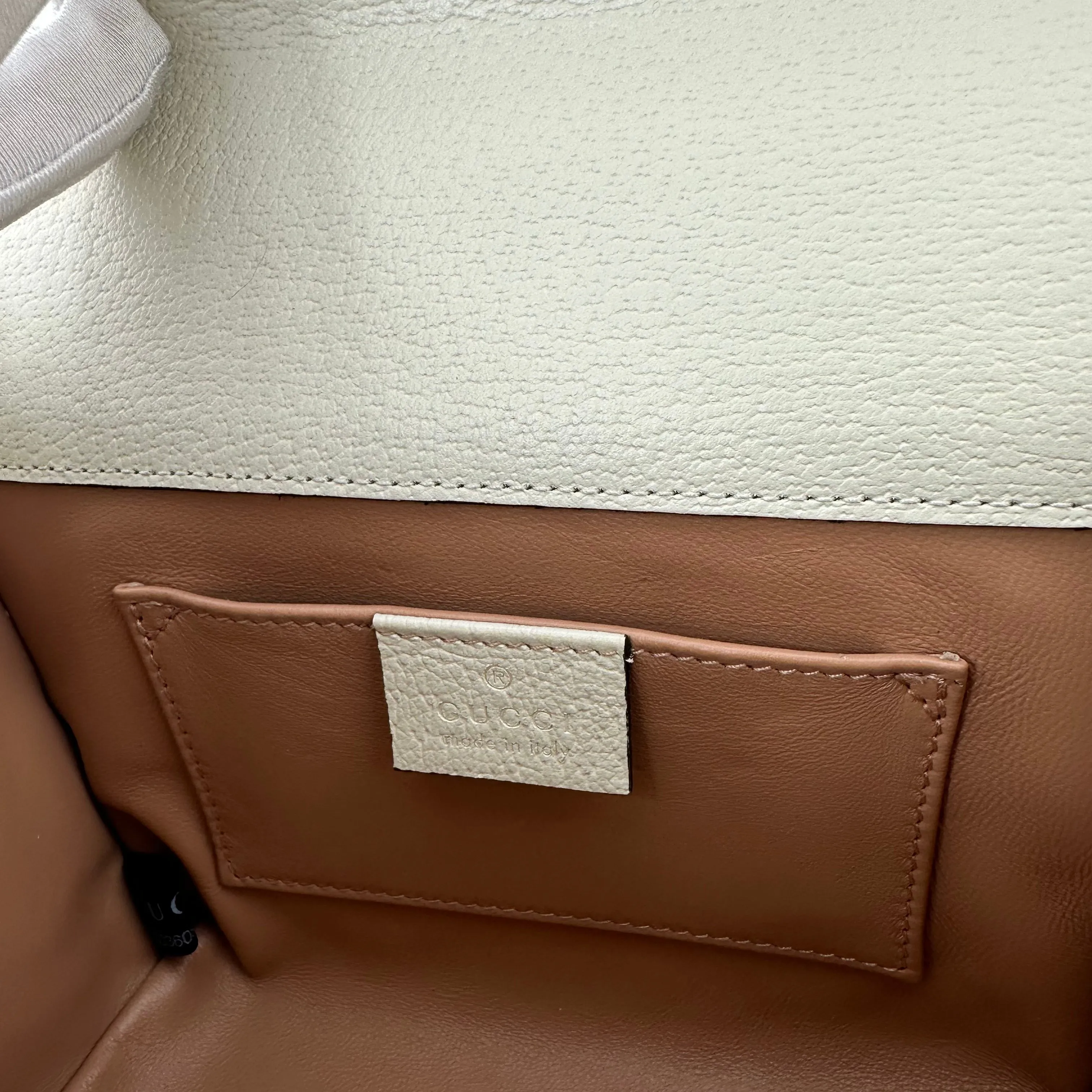 Gucci Berry Padlock Small Shoulder Bag