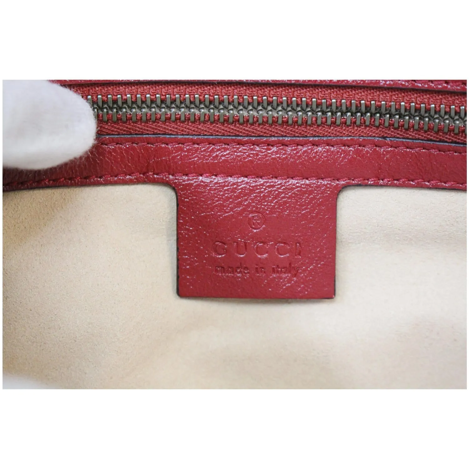 GUCCI GG Marmont Slim Calfskin Matelasse Shoulder Bag Cherry 524592