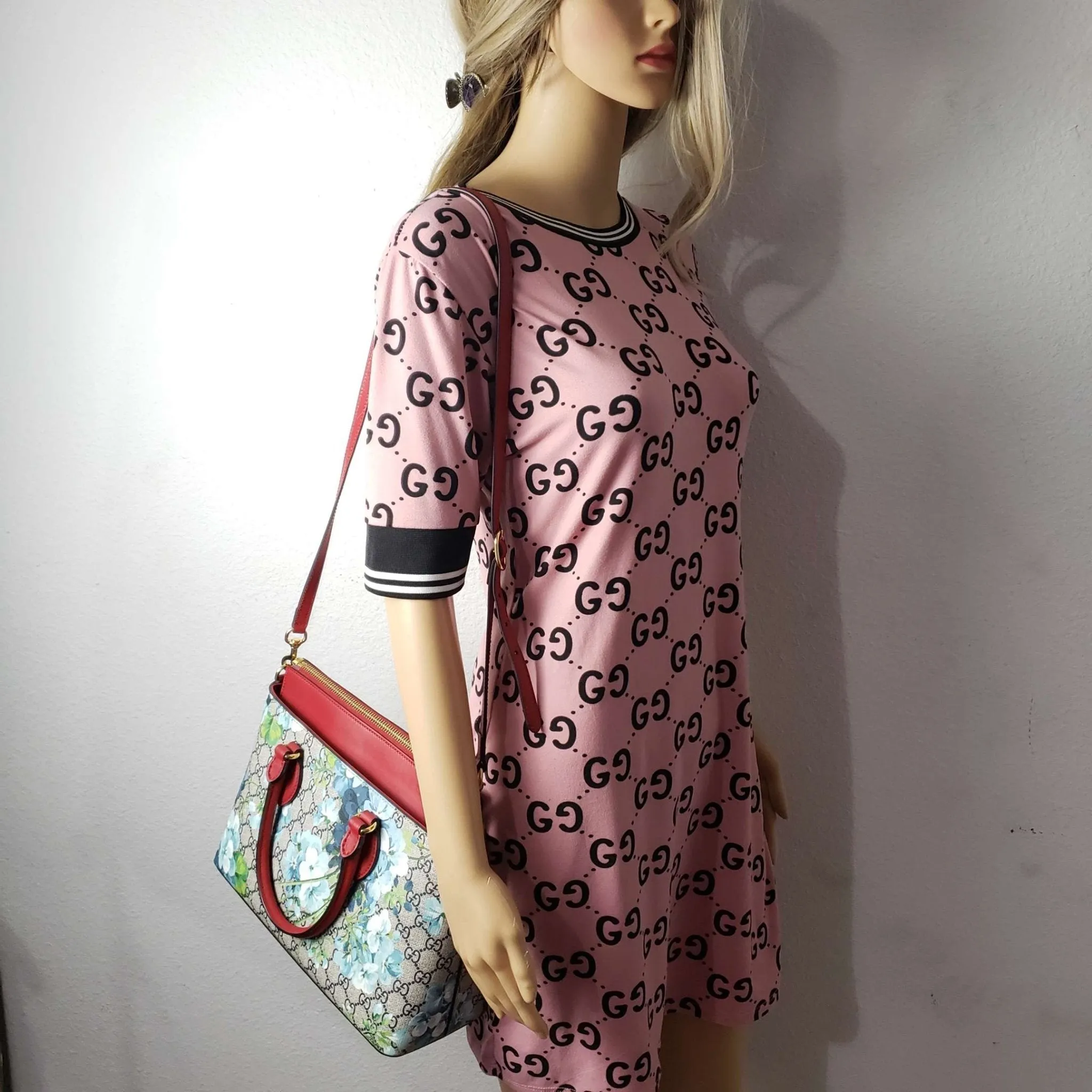 Gucci Supreme Floral Bloom Blue Hand Bag and Shoulder Bag