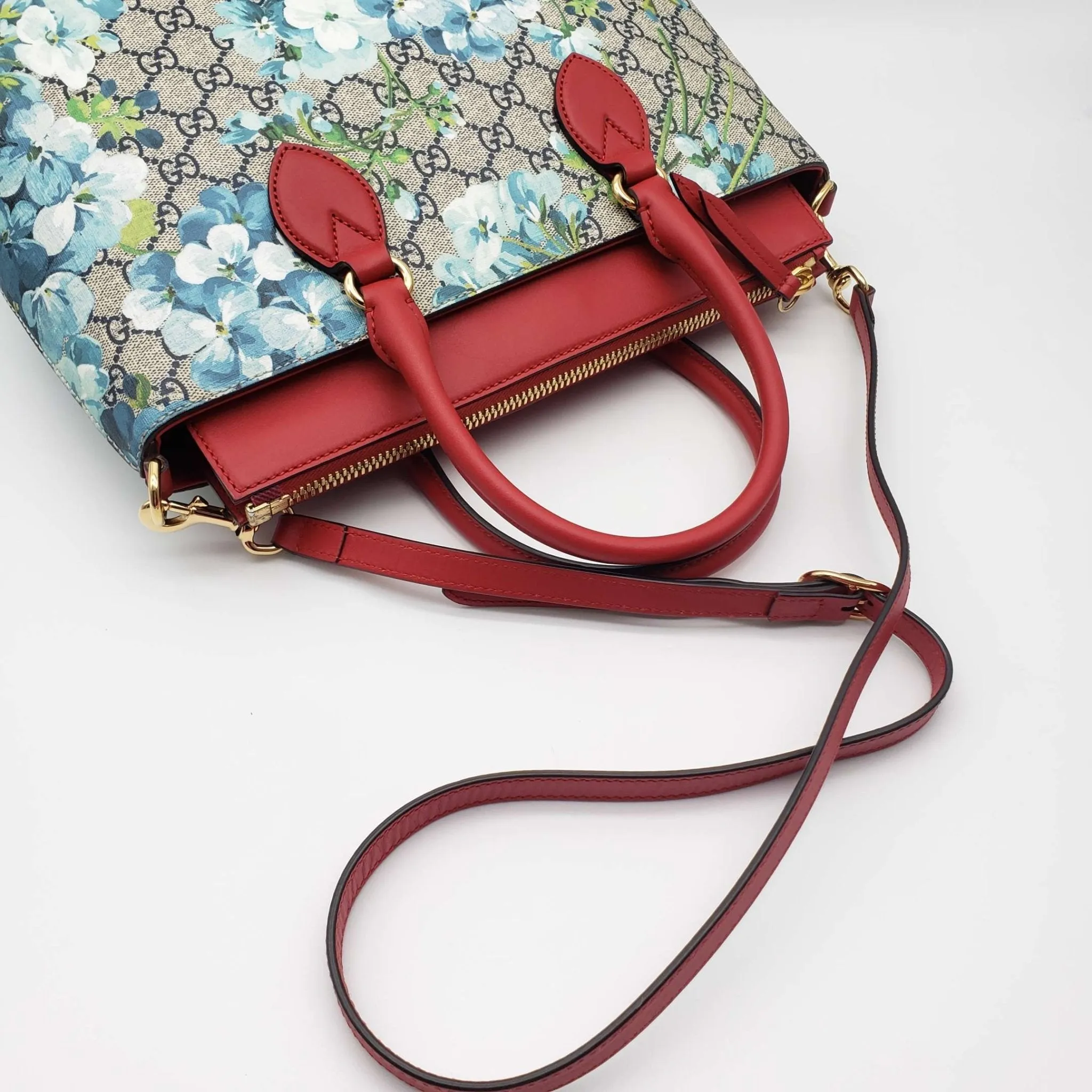 Gucci Supreme Floral Bloom Blue Hand Bag and Shoulder Bag