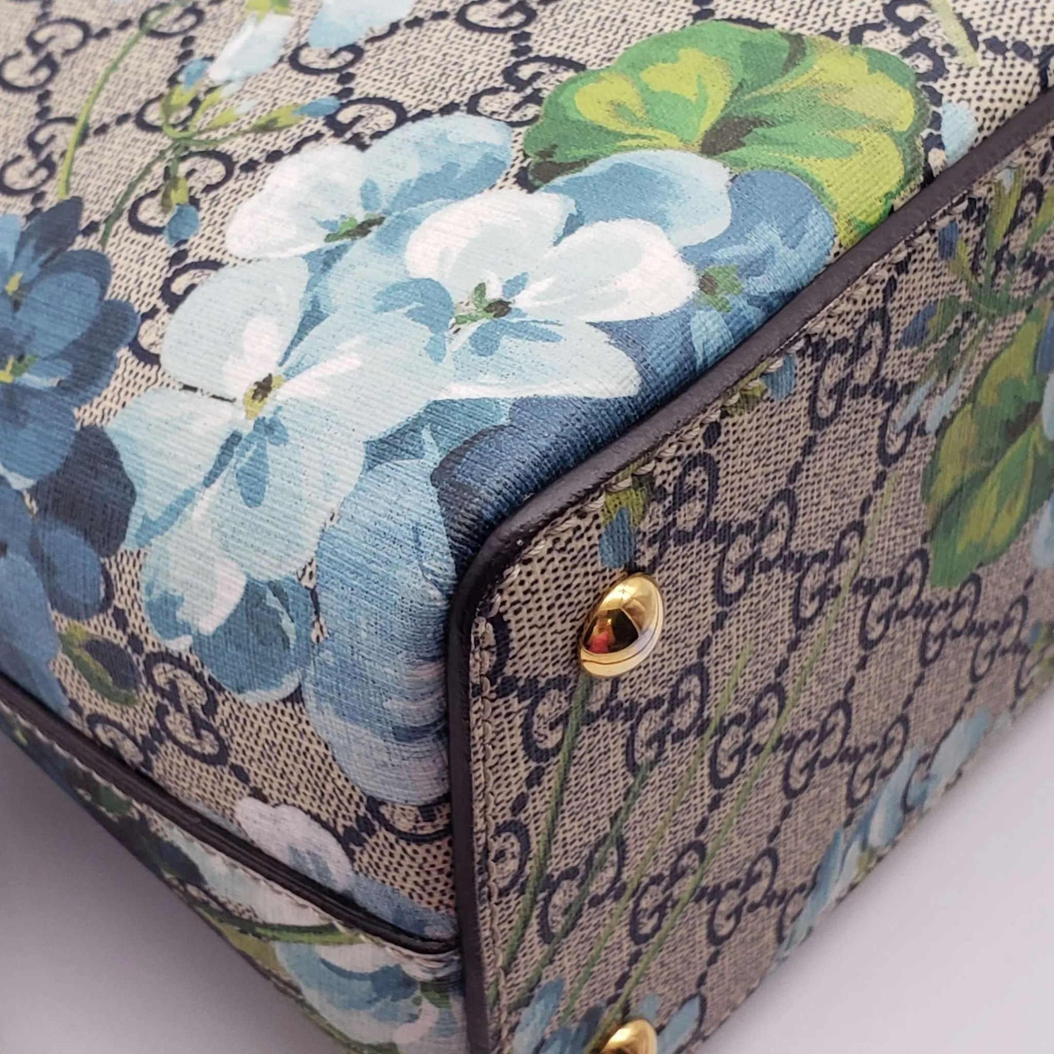 Gucci Supreme Floral Bloom Blue Hand Bag and Shoulder Bag
