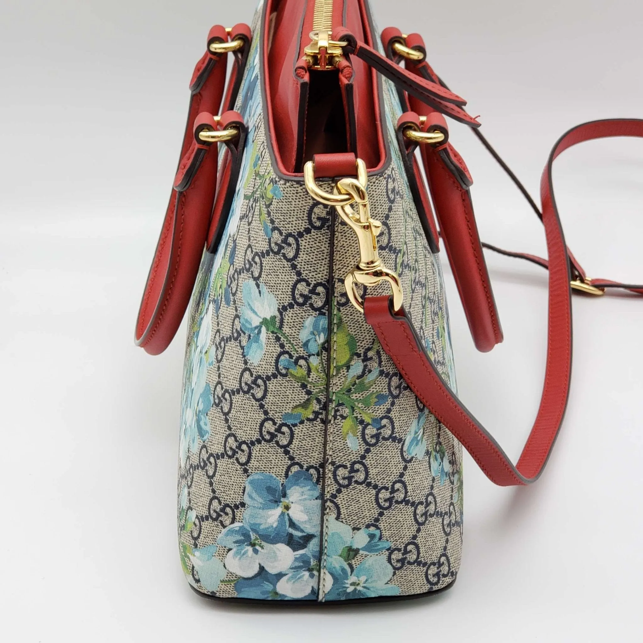 Gucci Supreme Floral Bloom Blue Hand Bag and Shoulder Bag