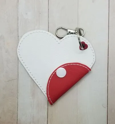 Heart Snap ITH Pouch machine embroidery design DIGITAL DOWNLOAD