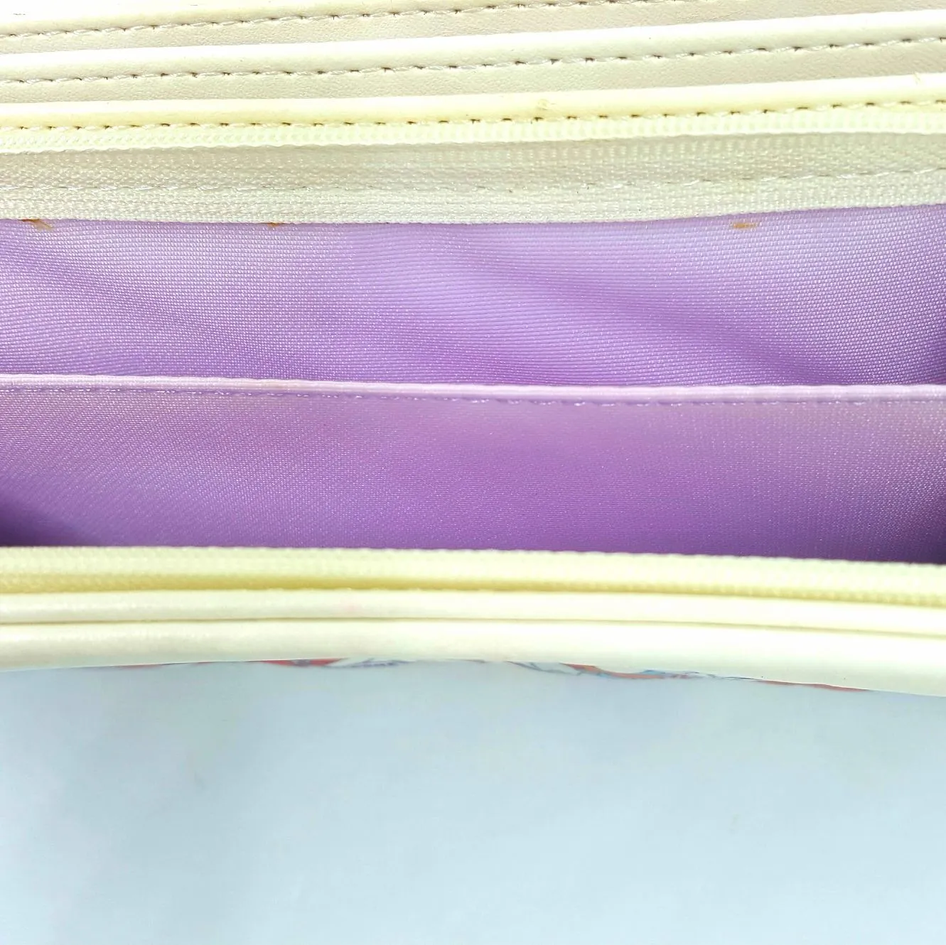 Hello Kitty Long Wallet white carnival