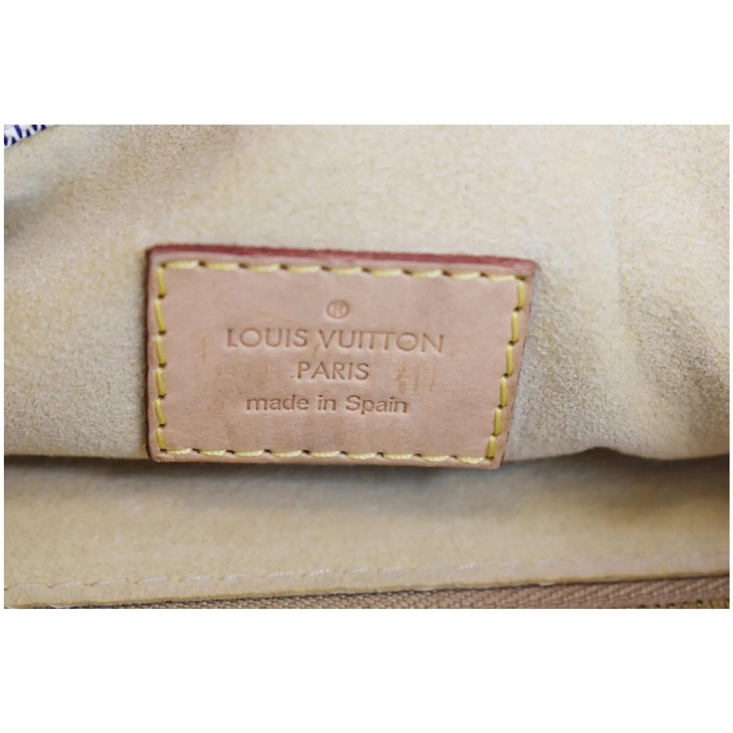 LOUIS VUITTON Artsy MM Damier Azur Shoulder Bag White
