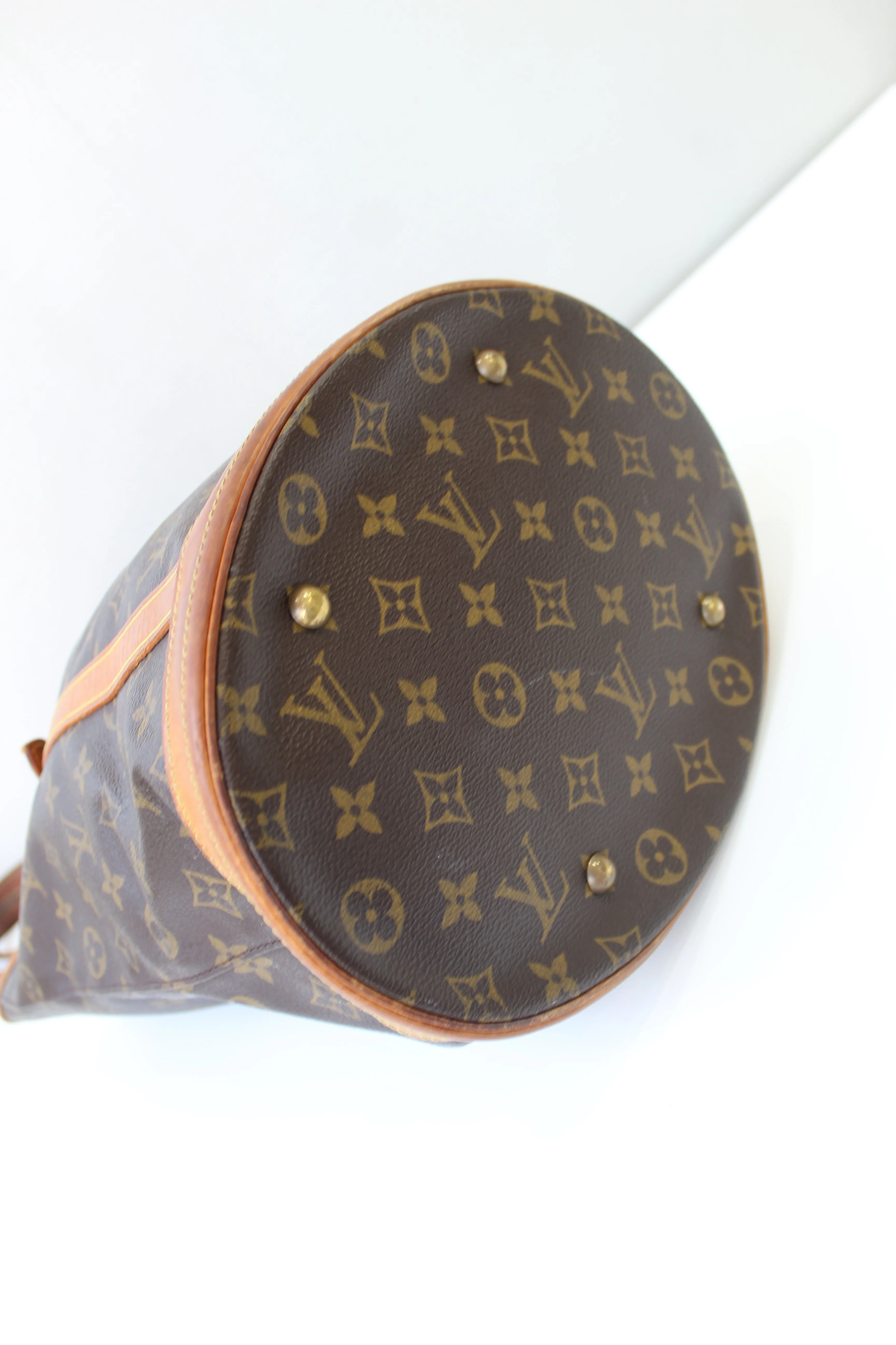 Louis Vuitton Bucket GM