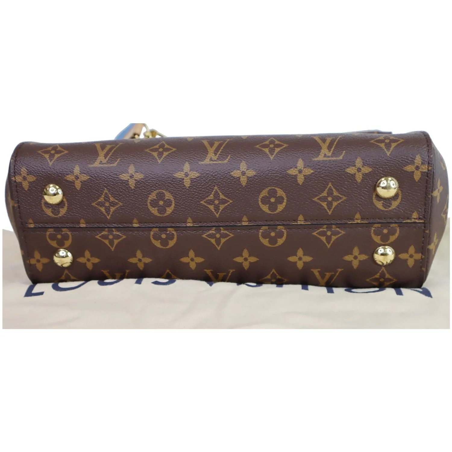 LOUIS VUITTON Cluny MM Monogram Canvas Shoulder Bag Brown