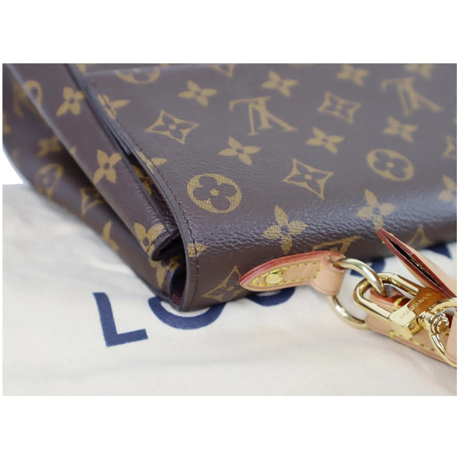 LOUIS VUITTON Cluny MM Monogram Canvas Shoulder Bag Brown