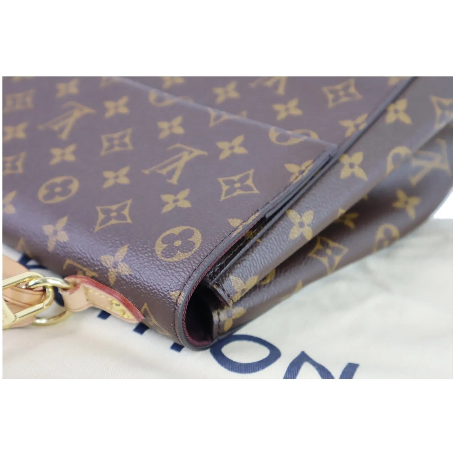 LOUIS VUITTON Cluny MM Monogram Canvas Shoulder Bag Brown