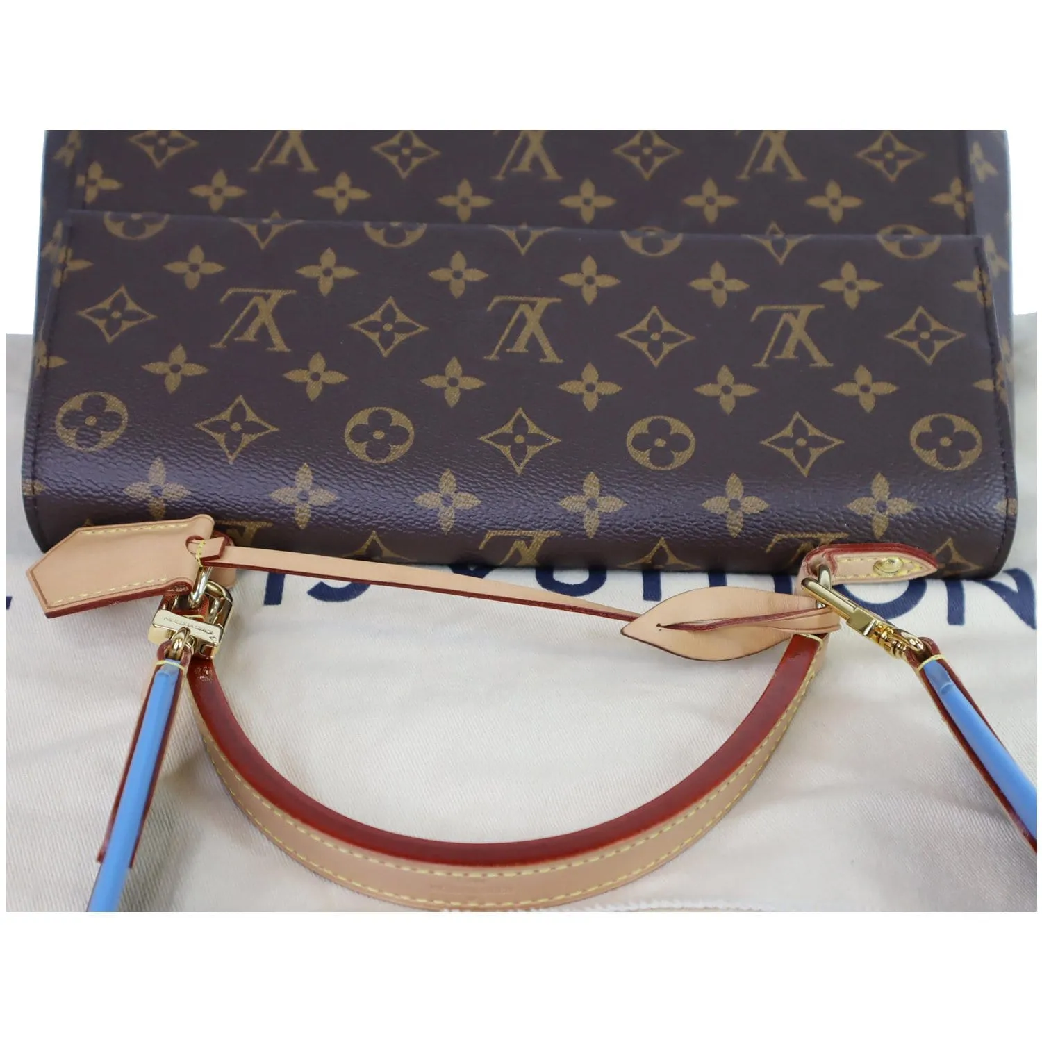 LOUIS VUITTON Cluny MM Monogram Canvas Shoulder Bag Brown