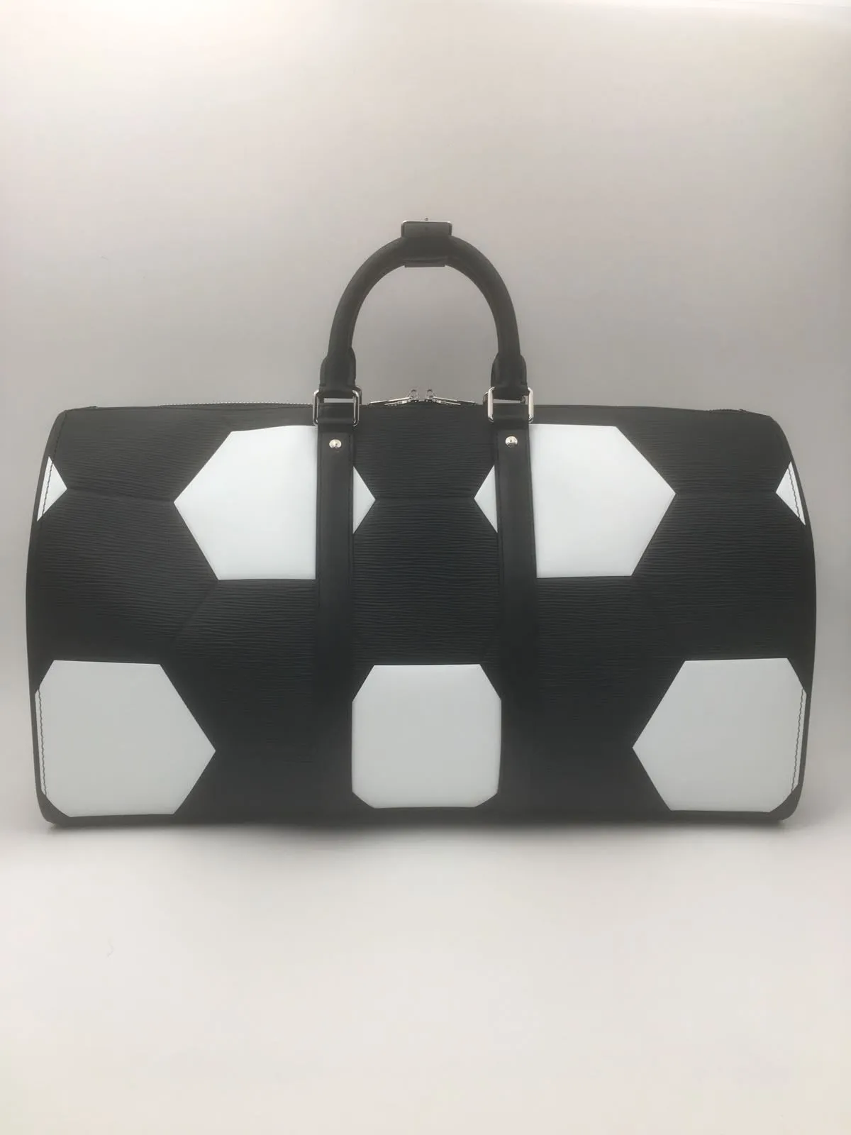 Louis Vuitton FIFA WORLD CUP Keepall Bandouliere 50 M52187