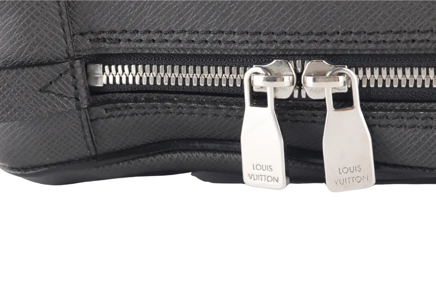 LOUIS VUITTON GREY TAIGA LEATHER DOCUMENT BAG WITH DUST COVER, LOCK&KEYS