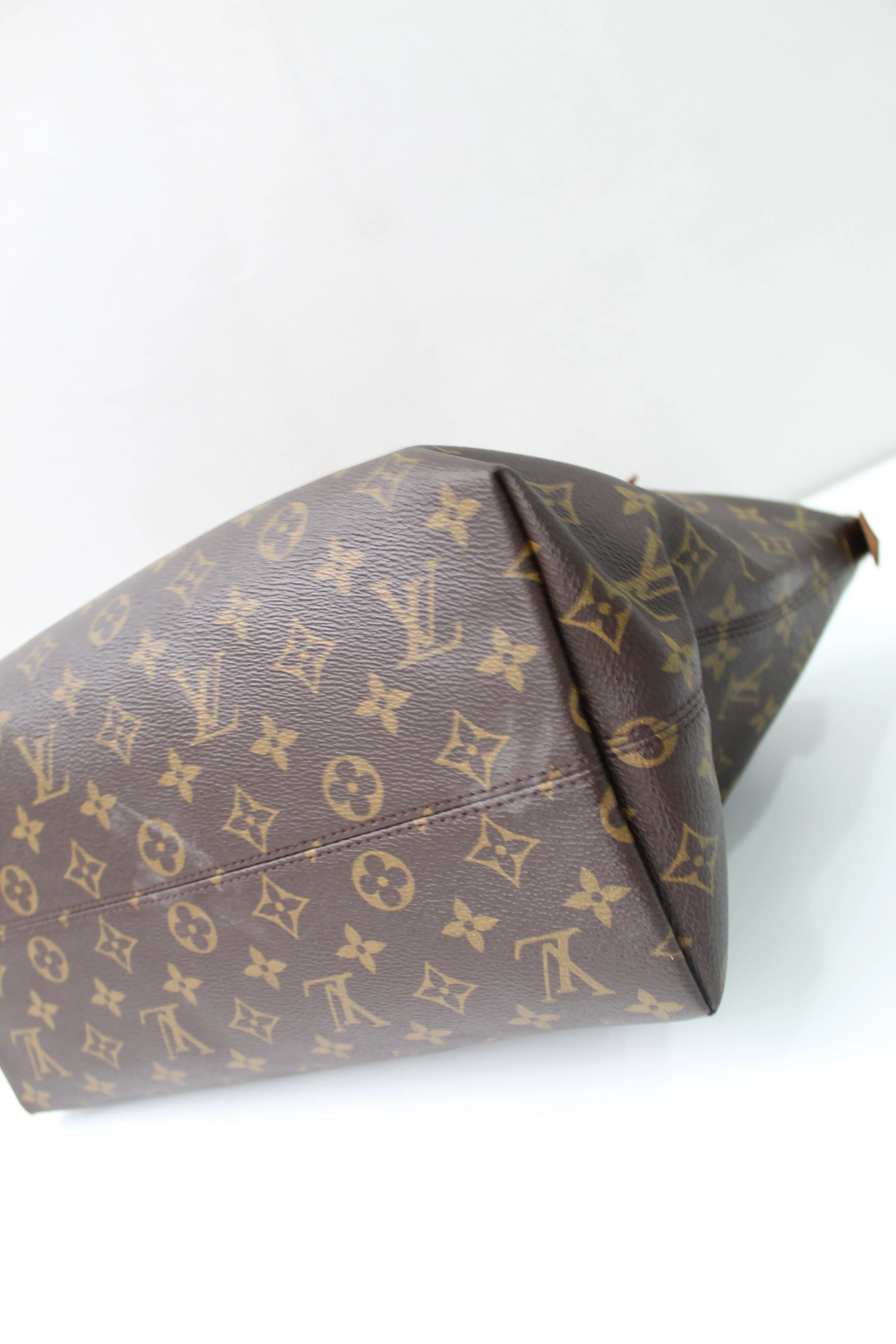 Louis Vuitton Inea MM